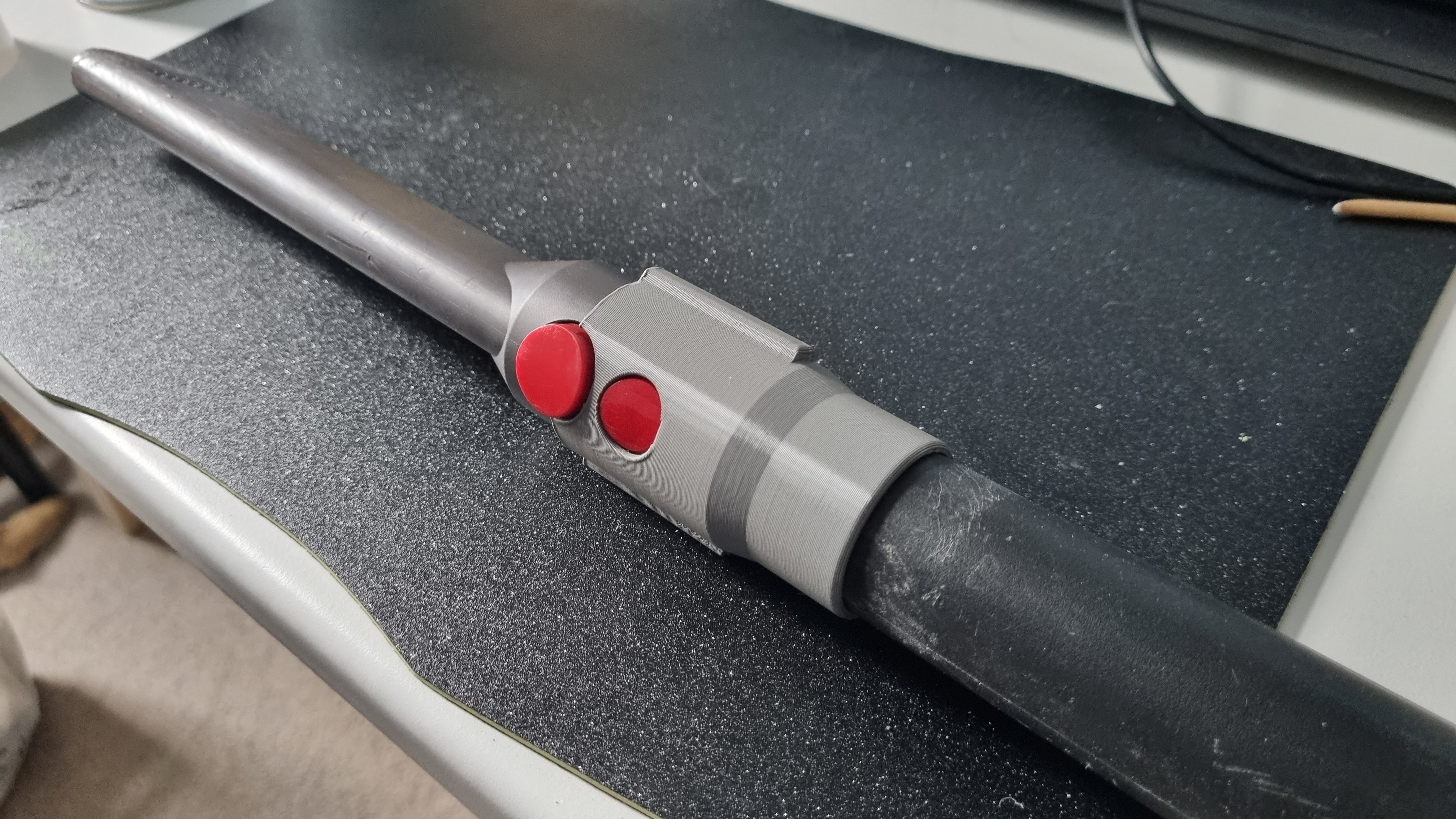 32mm hose to Dyson V8 adapter
