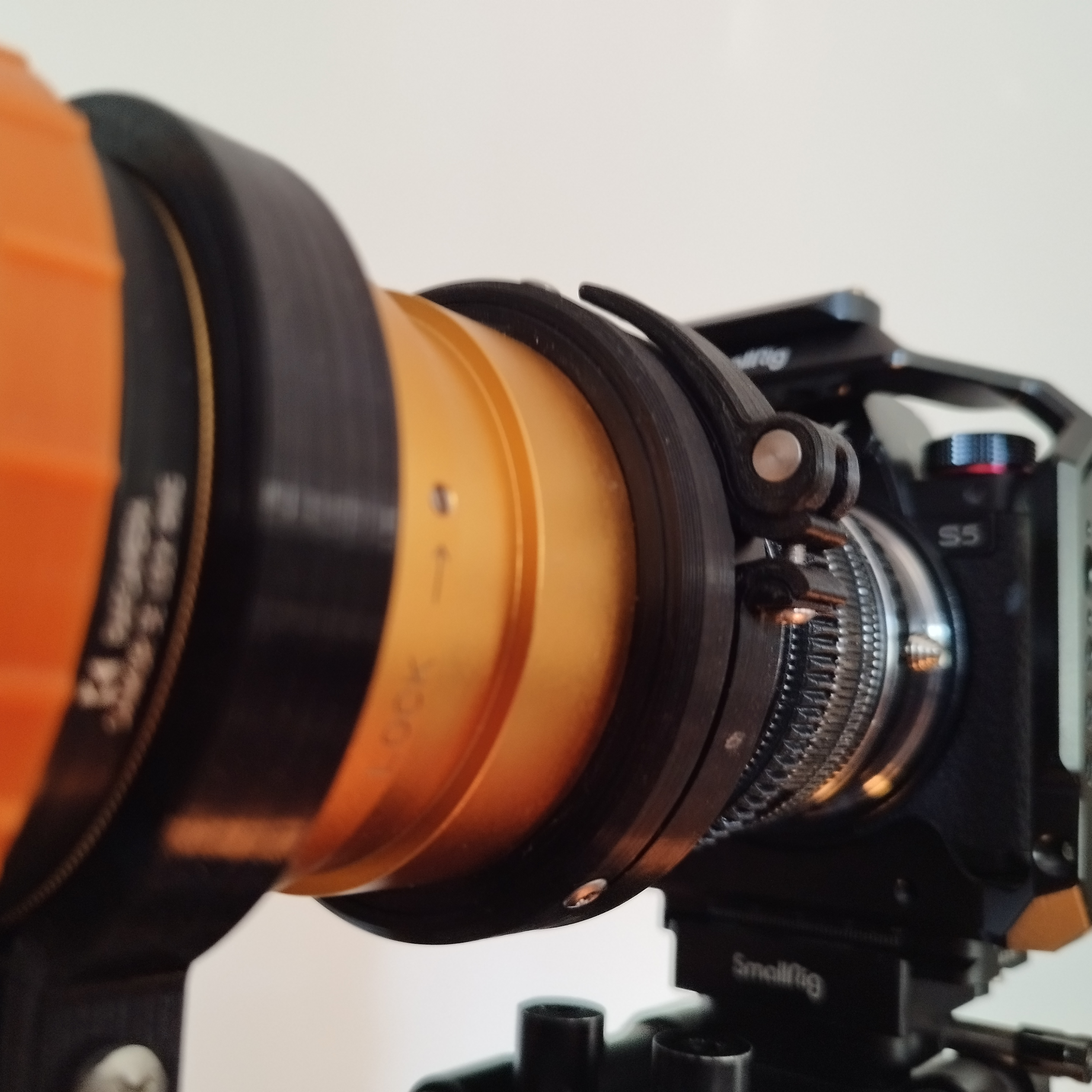 Grabhole 80mm OD lever QR clamp for anamorphic projection lenses