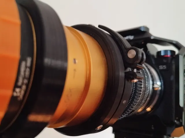 Grabhole 80mm OD lever QR clamp for anamorphic projection lenses