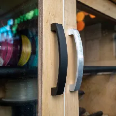 Cabinet Handle / Möbelgriff