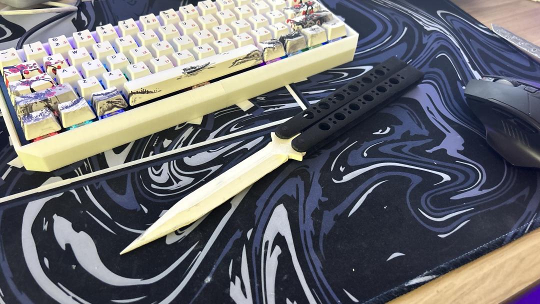 Pop-in-place Balisong/Butterfly Knife