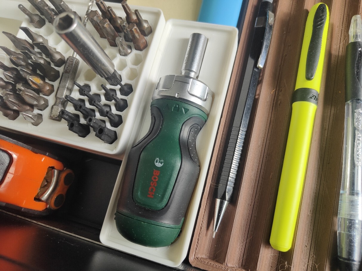 Gridfinity Bosch Stubby Ratchet Screwdriver 3D model thumbnail