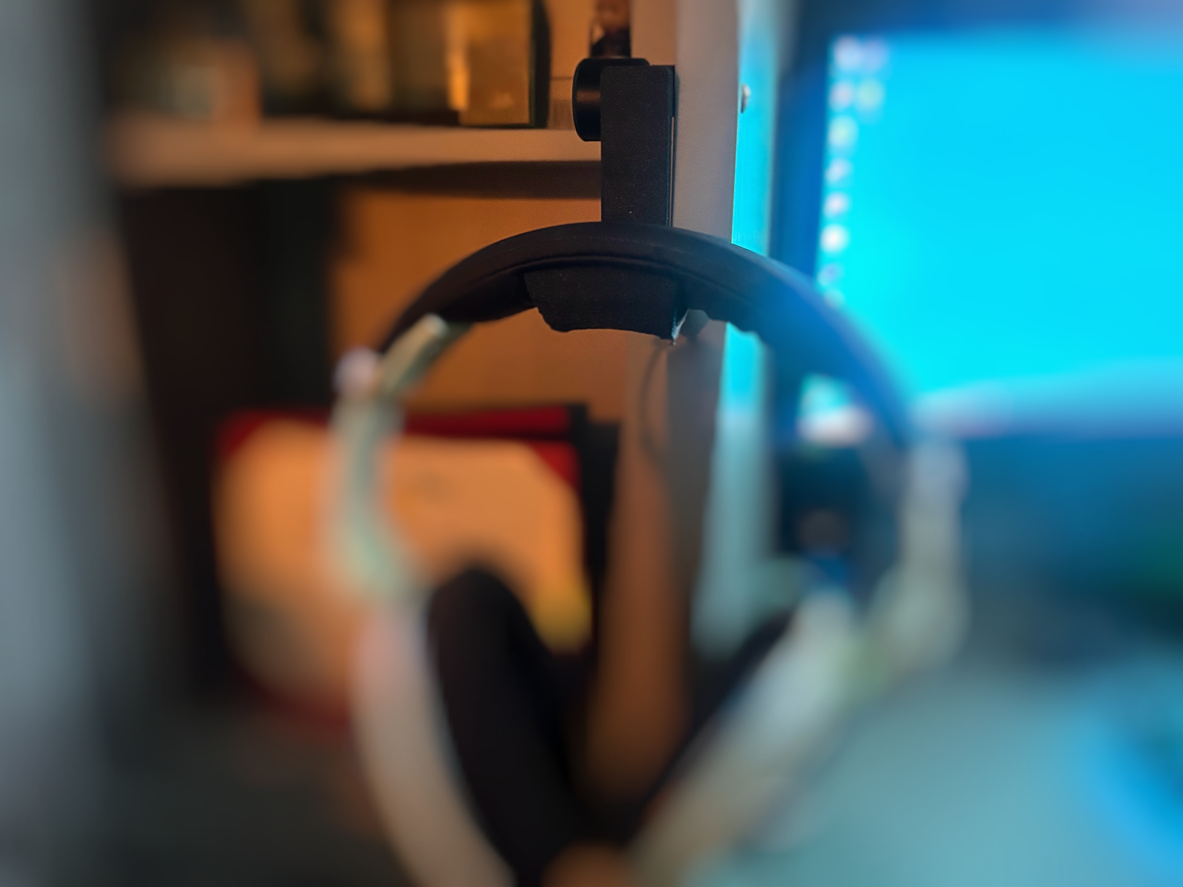 Headphone Hanger