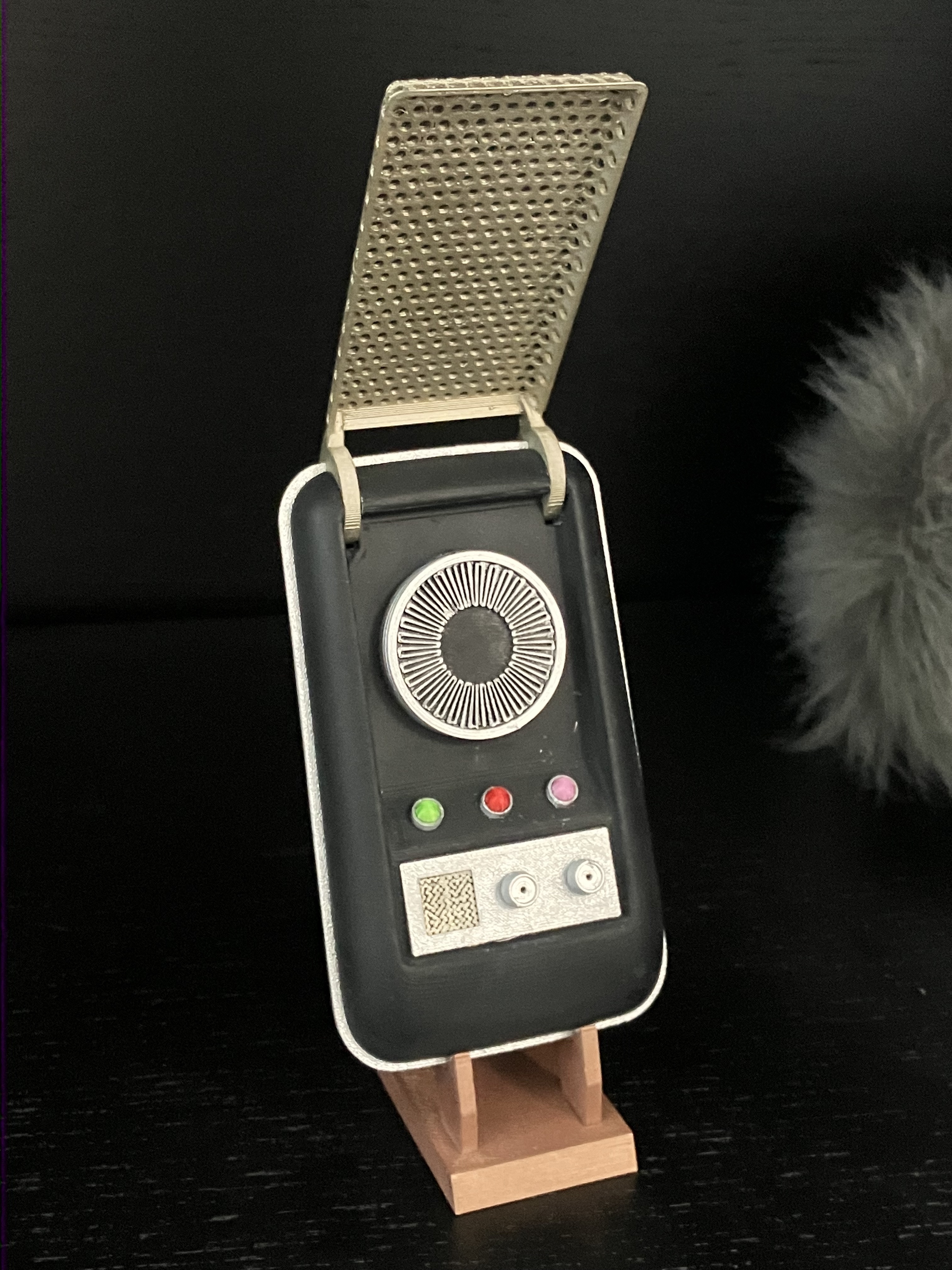 Smaller base for communicator stand 3D model thumbnail