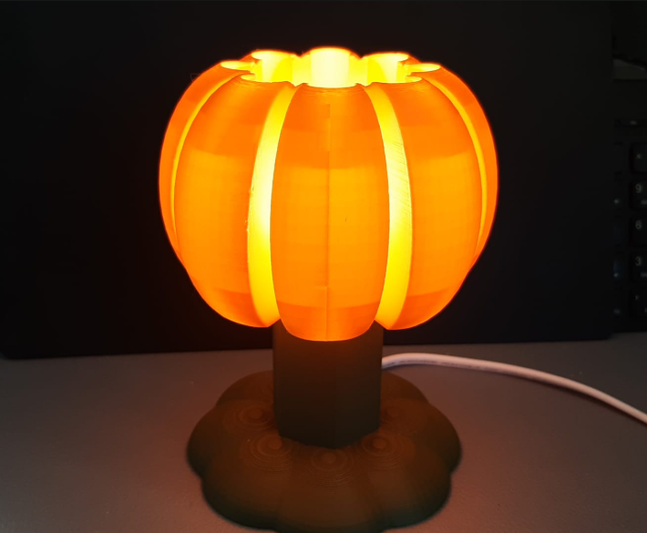 Small pumpkin lantern (Halloween, Thanksgiving)