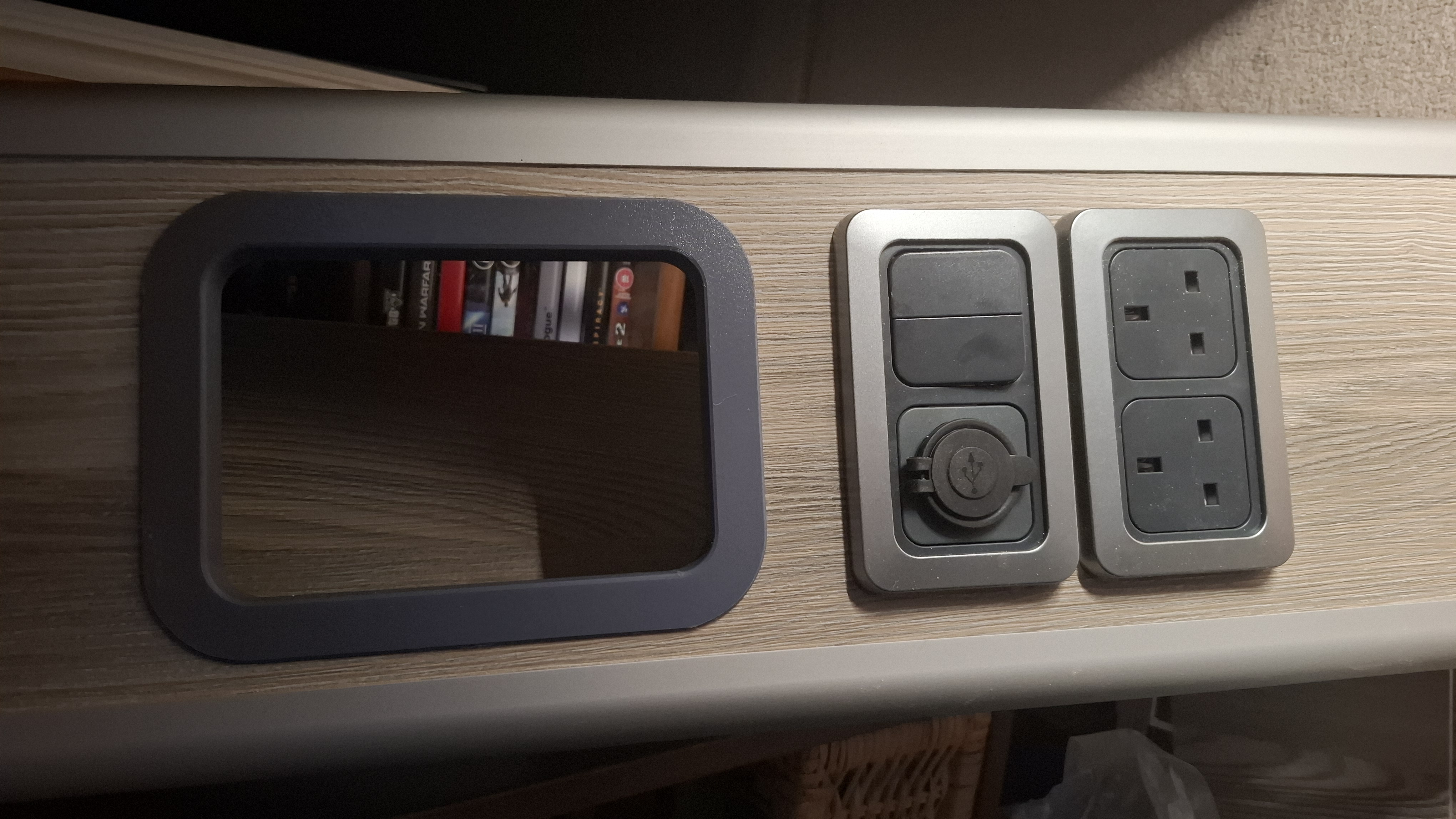 Campervan - Magnetic Fusebox Cover / Access panel 3D model