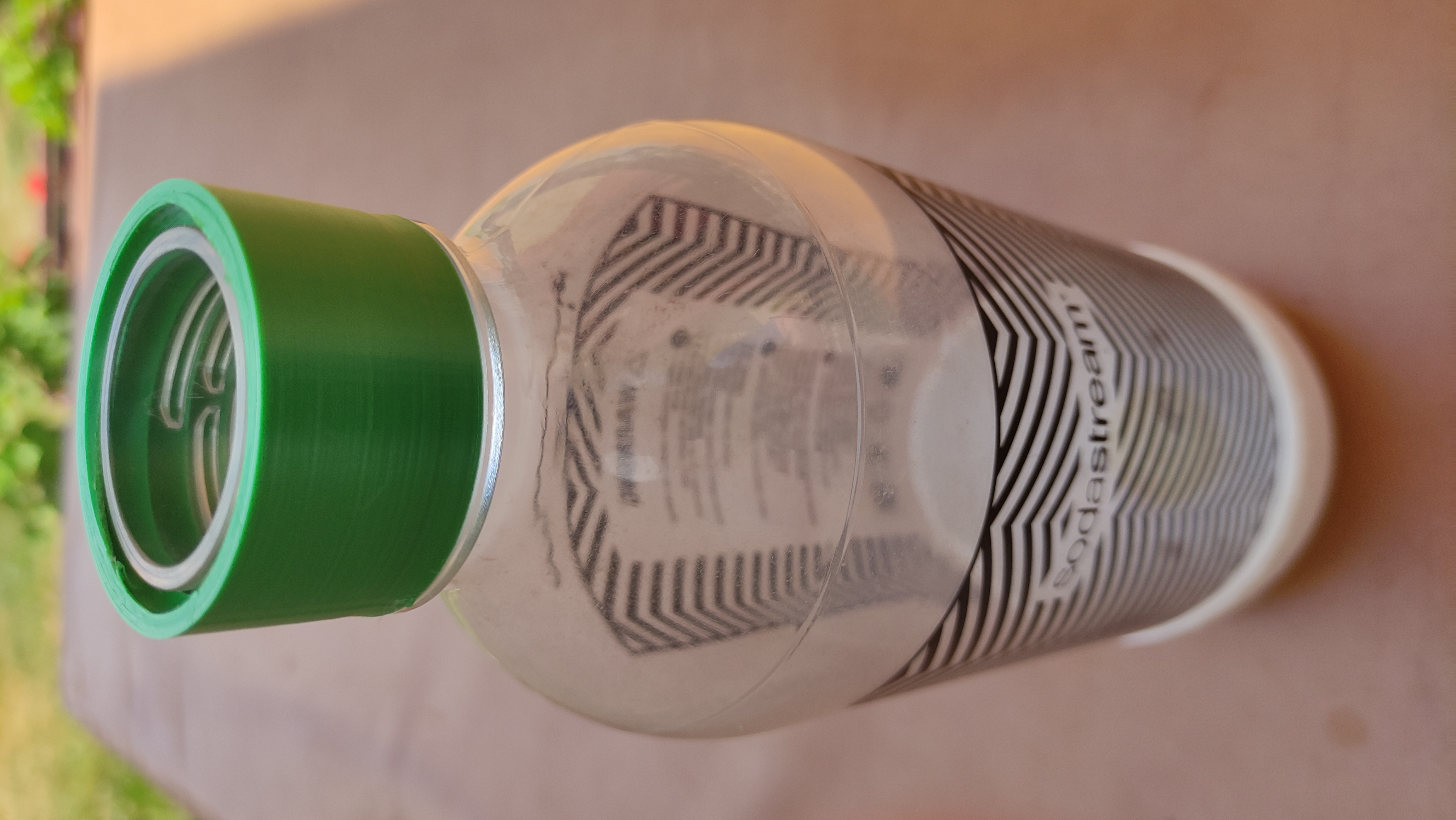 Miniatura 3 do modelo 3D Sodastream bottle cap thread