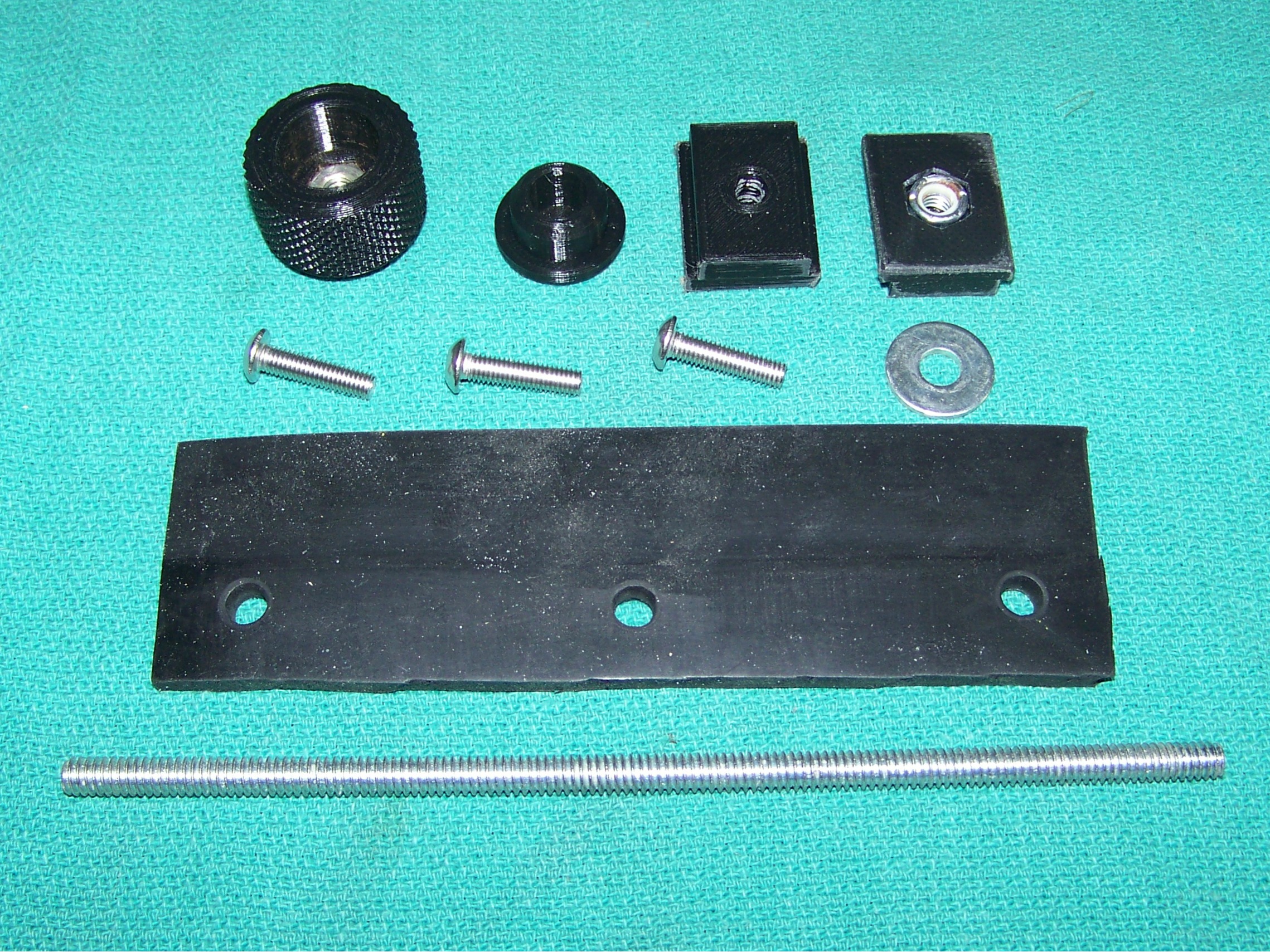 Vertical Featherboard for Bandsaw Resawing by JEO Download free STL