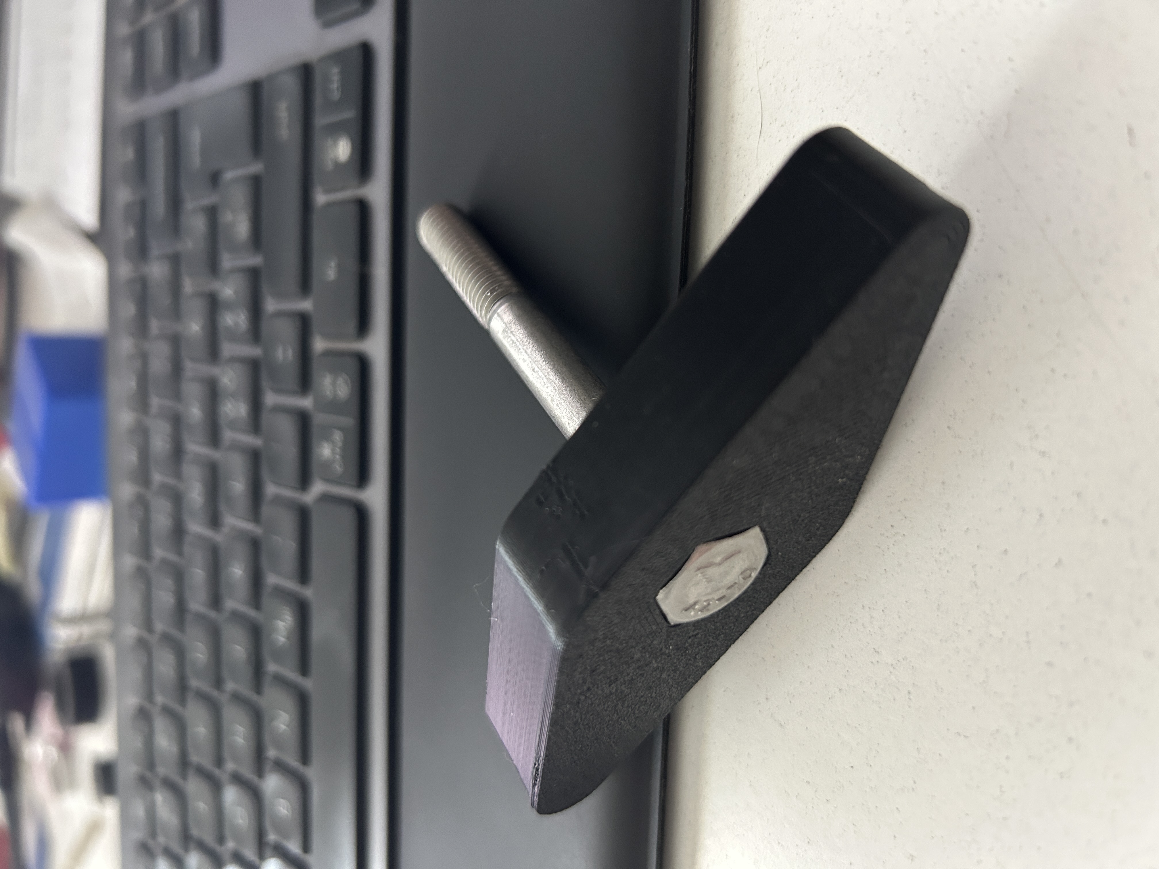 Thumb screw M8 by Arttu Korhonen Download free STL model