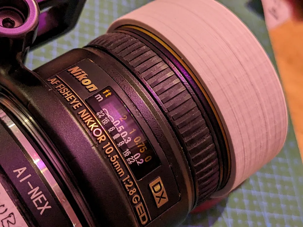 Nikon - カツオ Nikon AF DX Nikkor 10.5mm f/2.8 G ED Fisheye Autofocus Lens