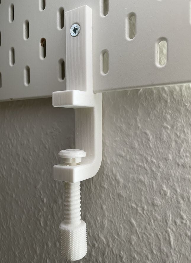 Pegboard table clamp by Schweizermaker Download free STL model