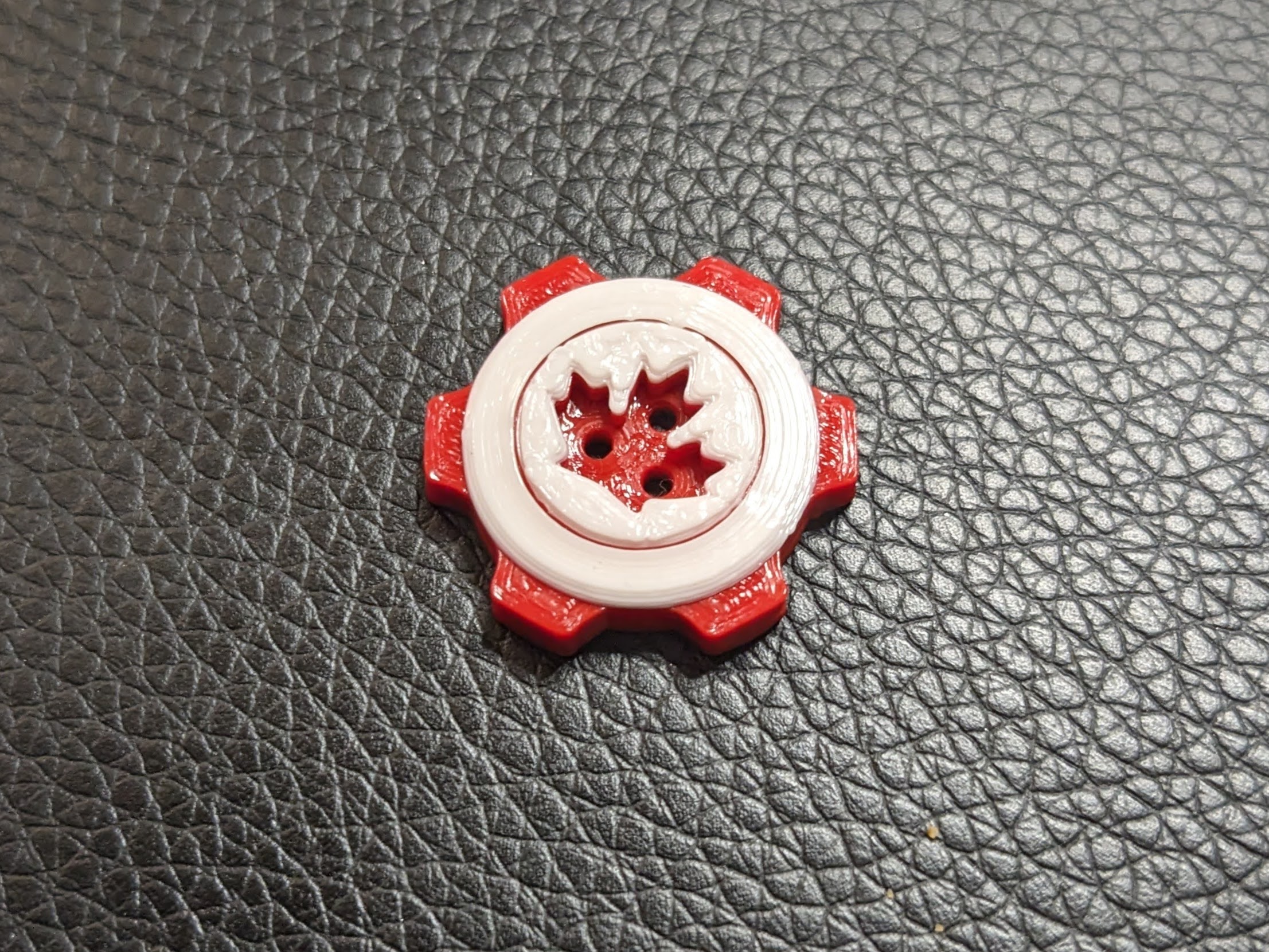 Print-In-Place Canada Maple Leaf Spinning Gear Fidget Button