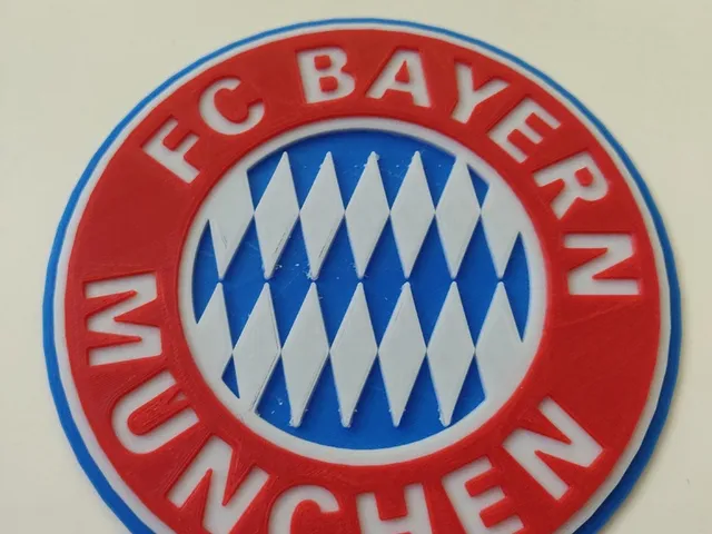 Simple Multicolor FC Bayern München Logo