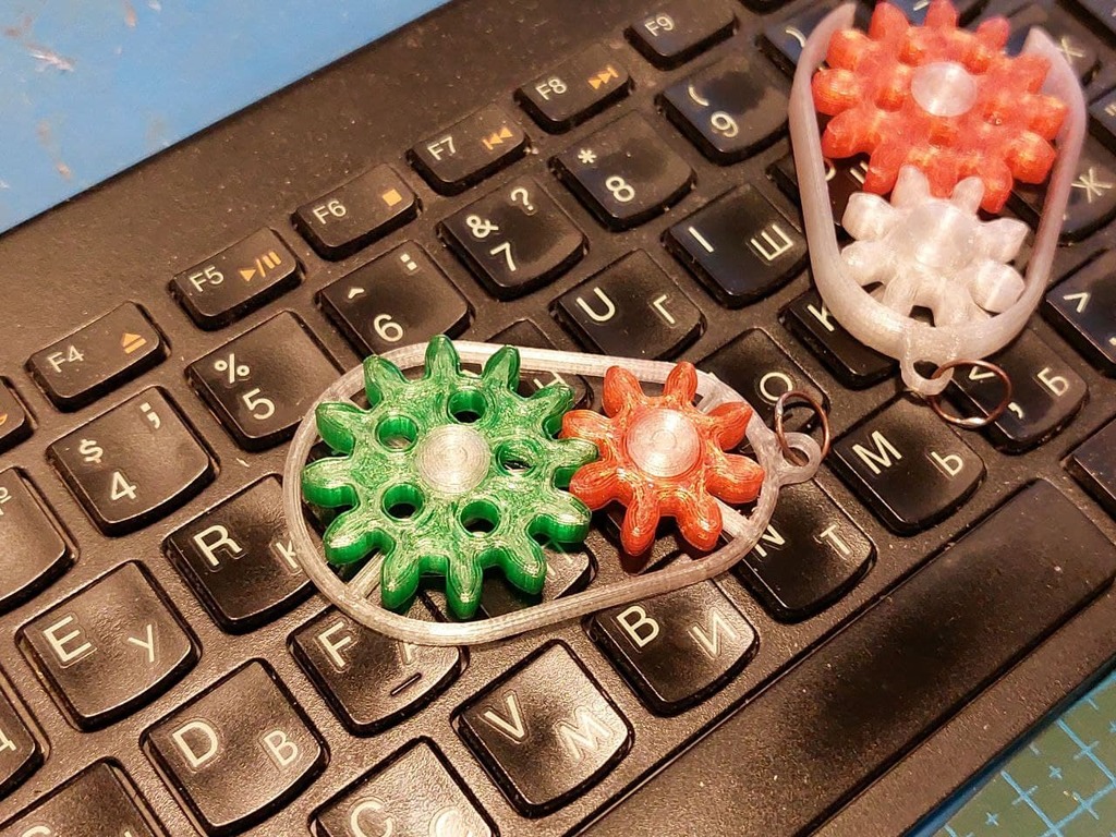 gearwheel keychain — miniatura 3