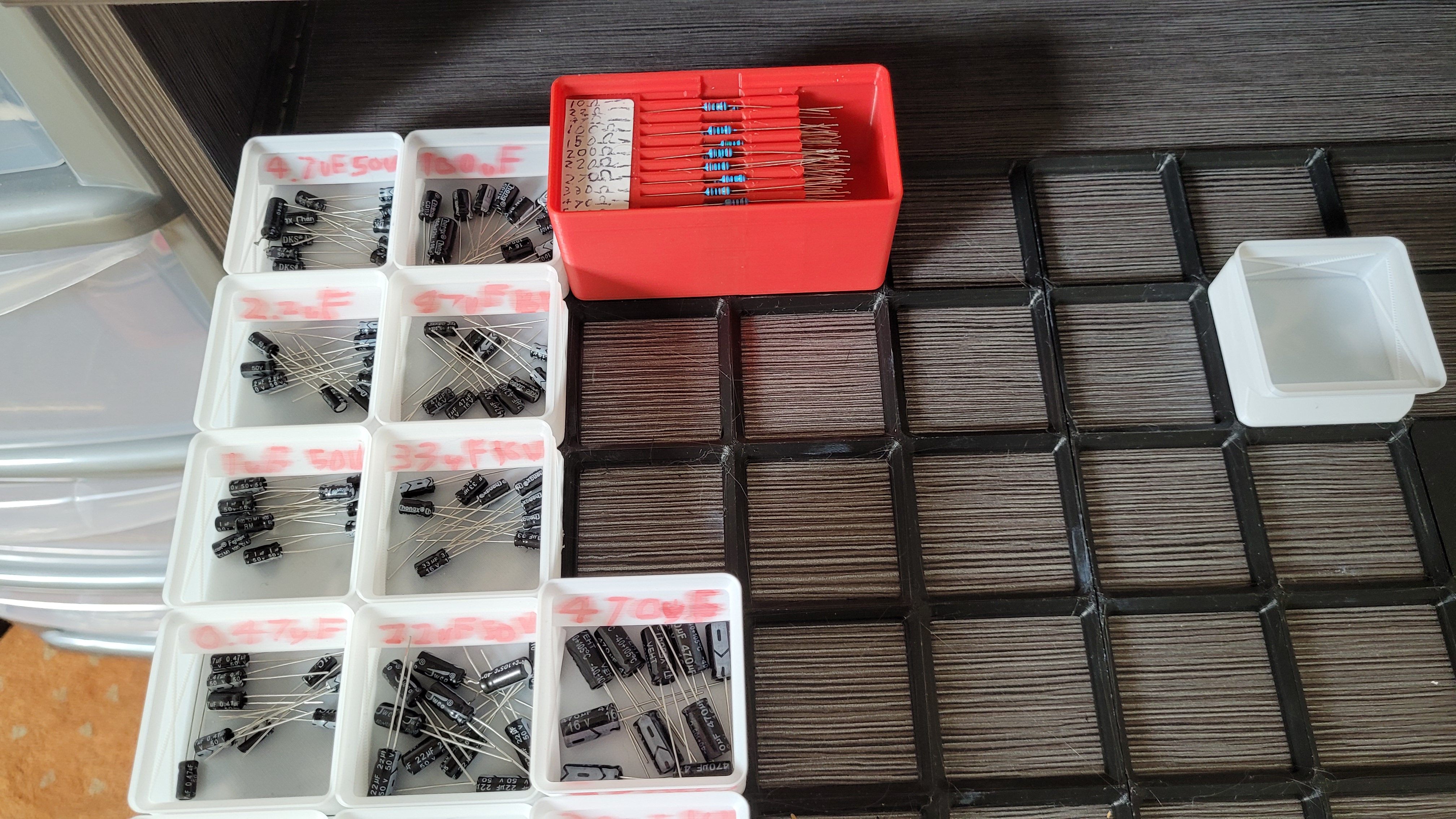 Miniatura 3 do modelo 3D Gridfinity resistor storage bin