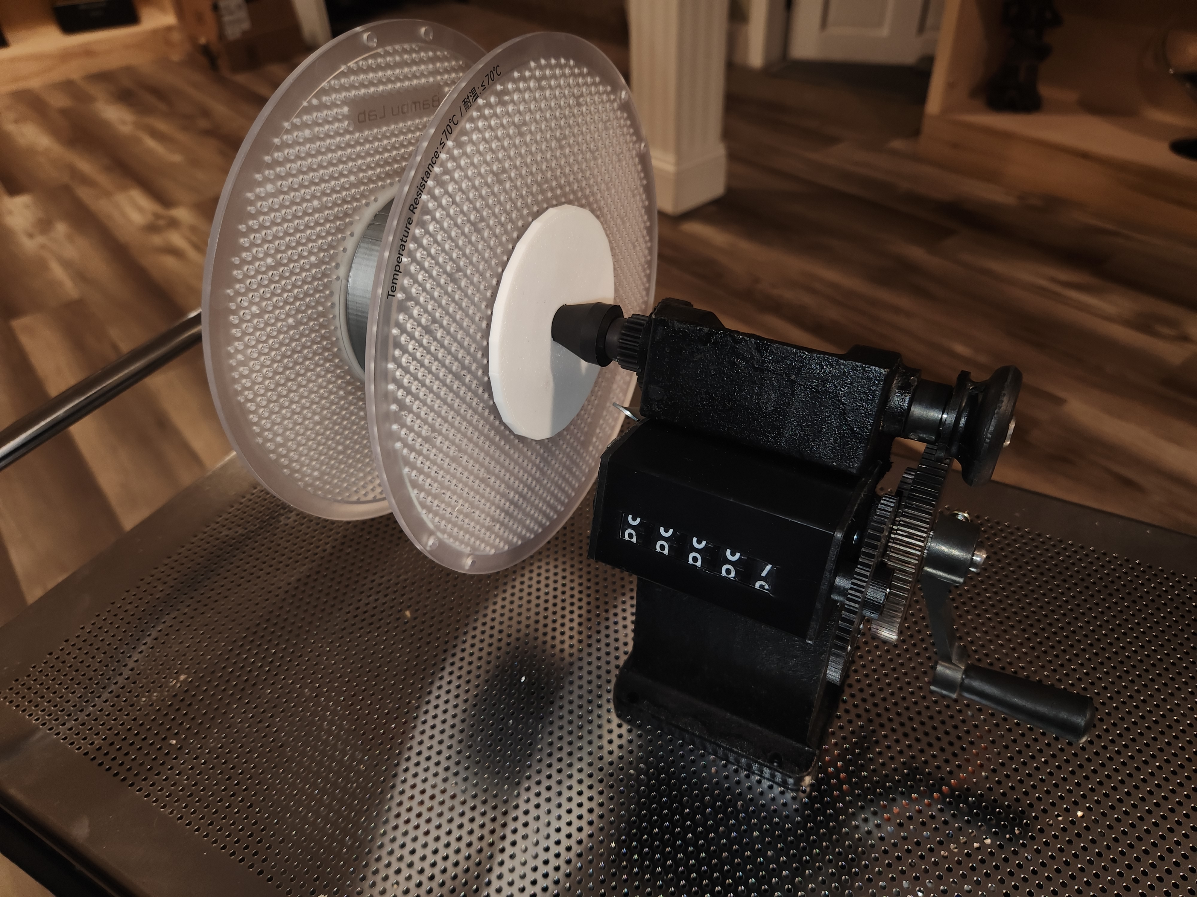 End cap for Bambu Lab spools, for cast iron coil winder