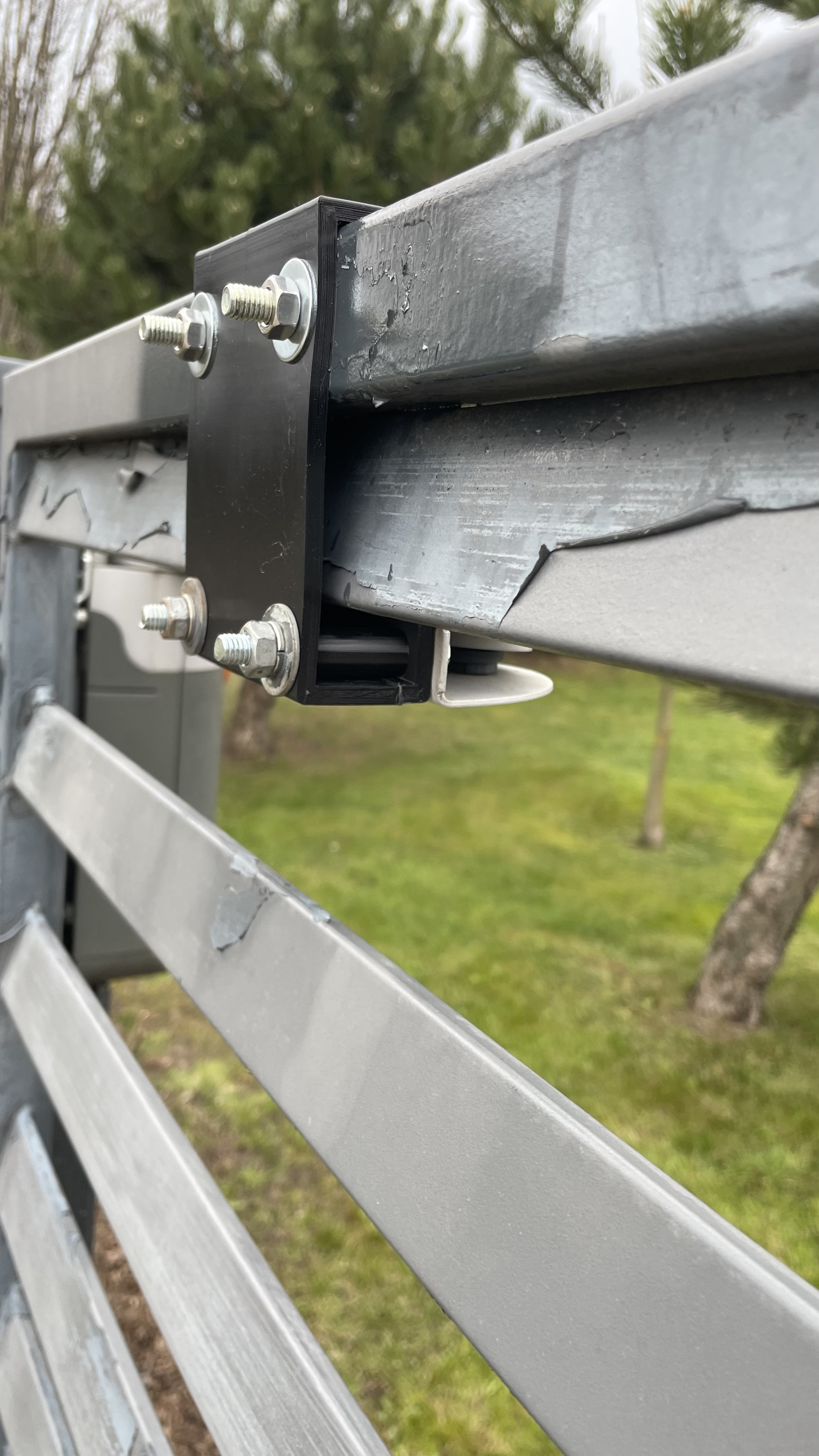 Uchwyt bramy Nice + Szablon do wiercenia / Nice Gate Bracket & Jig