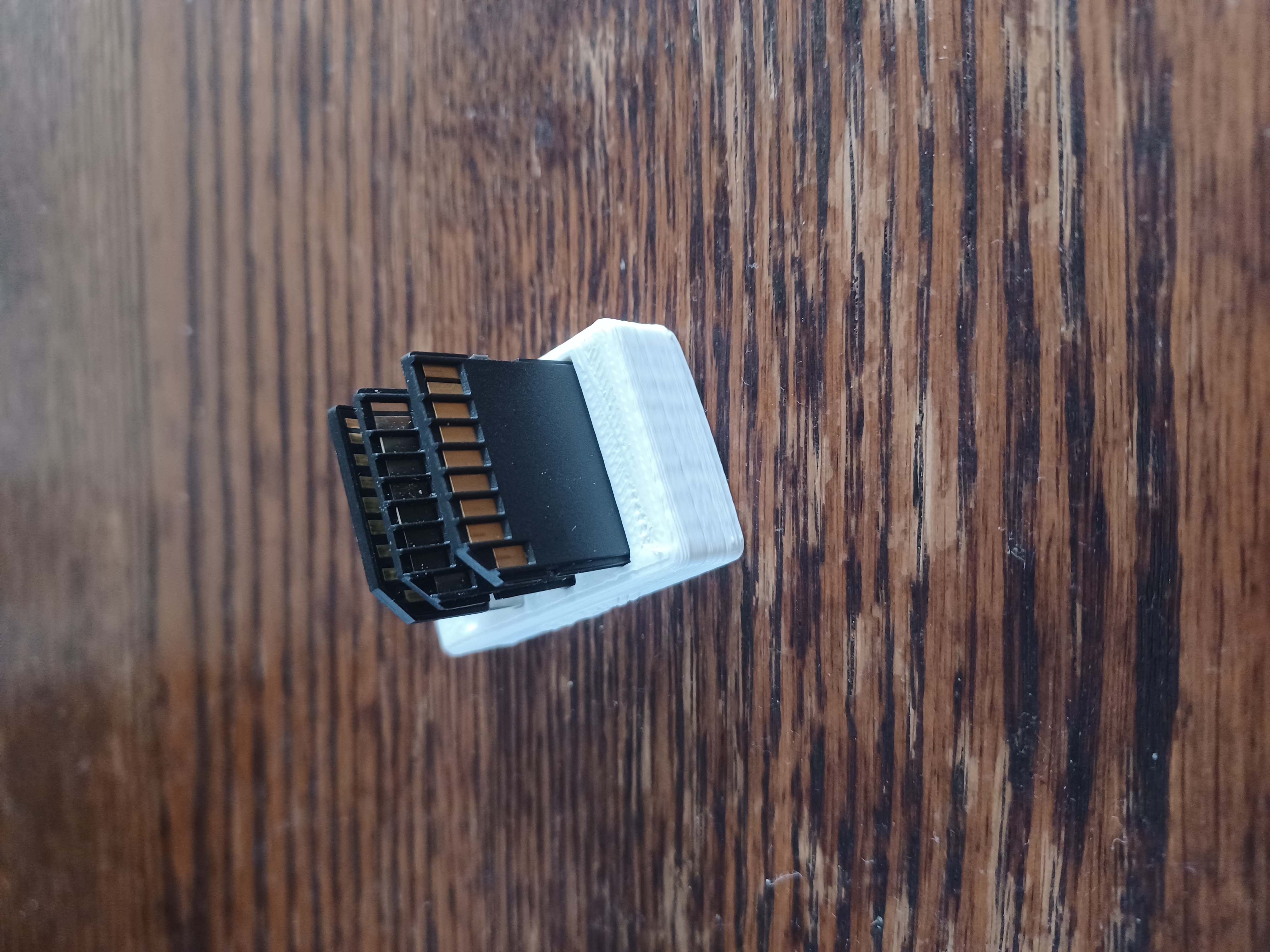 Miniatura 2 do modelo 3D Micro/sd card case