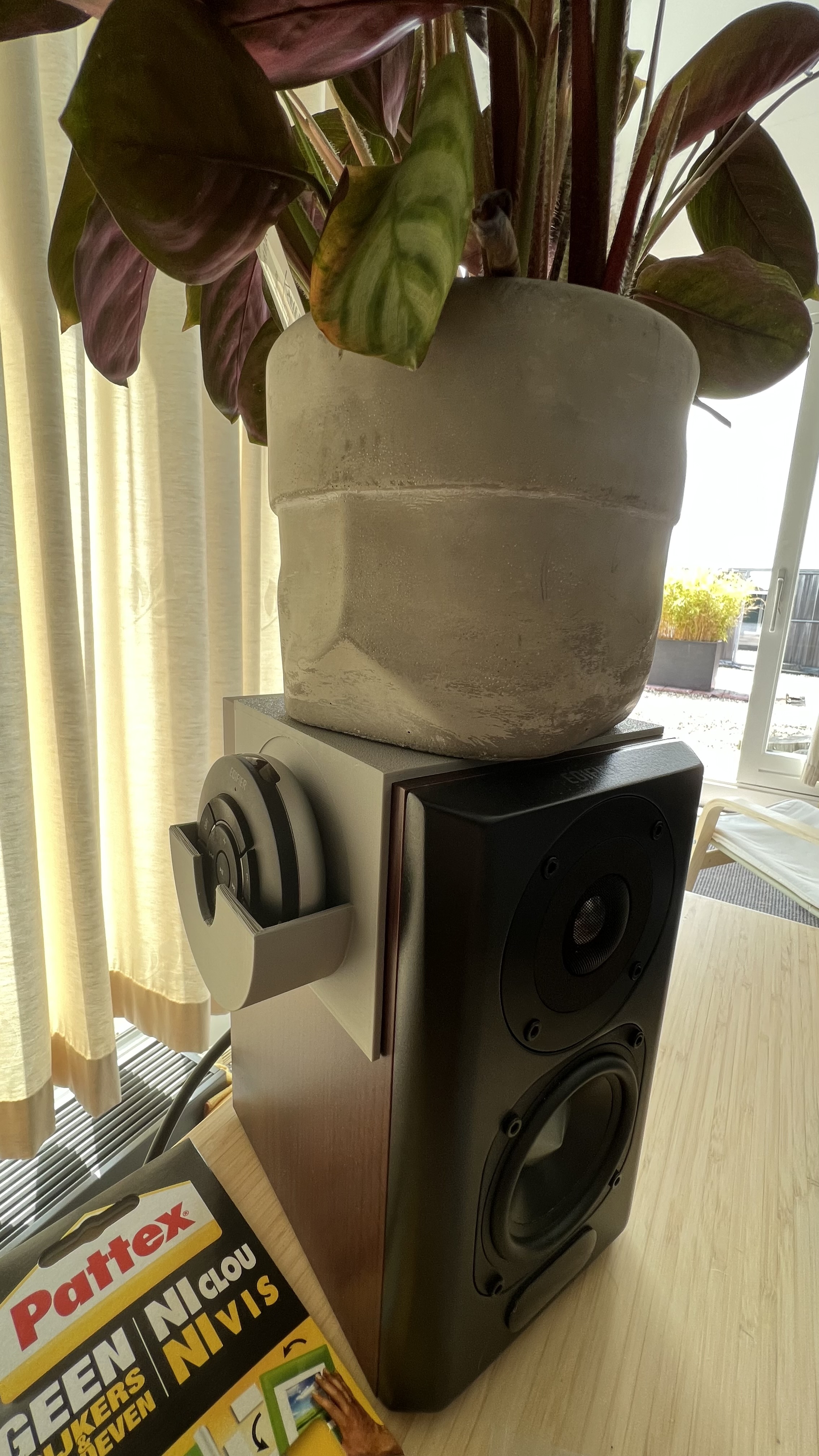 Edifier Speaker Remote holder by PhilO Download free STL model