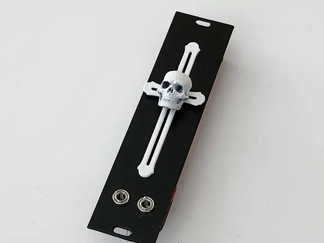 Eurorack Skull Attenuator/Fader Module
