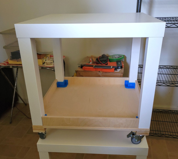 Bracket for inside leg of table