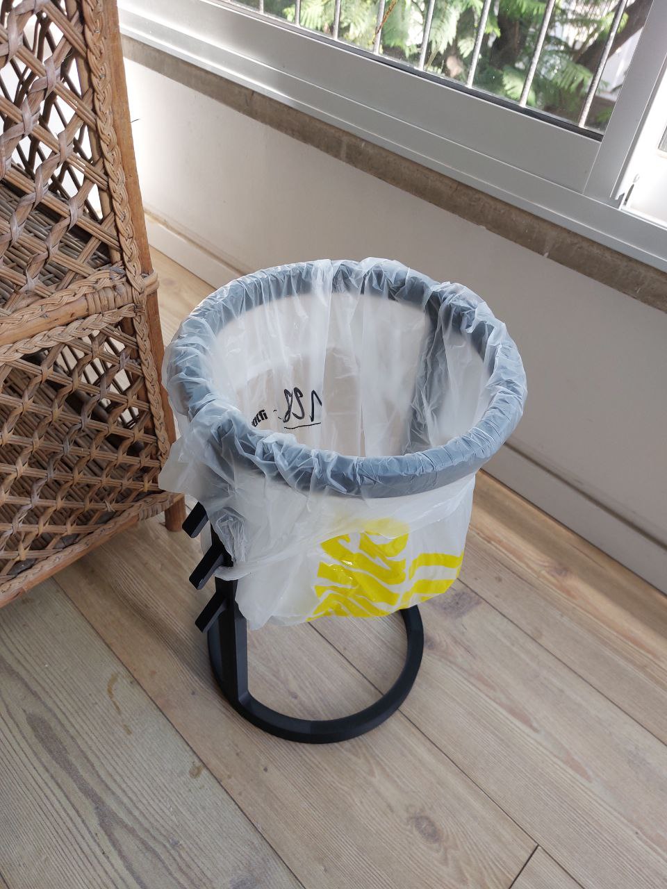 Trash bag stand