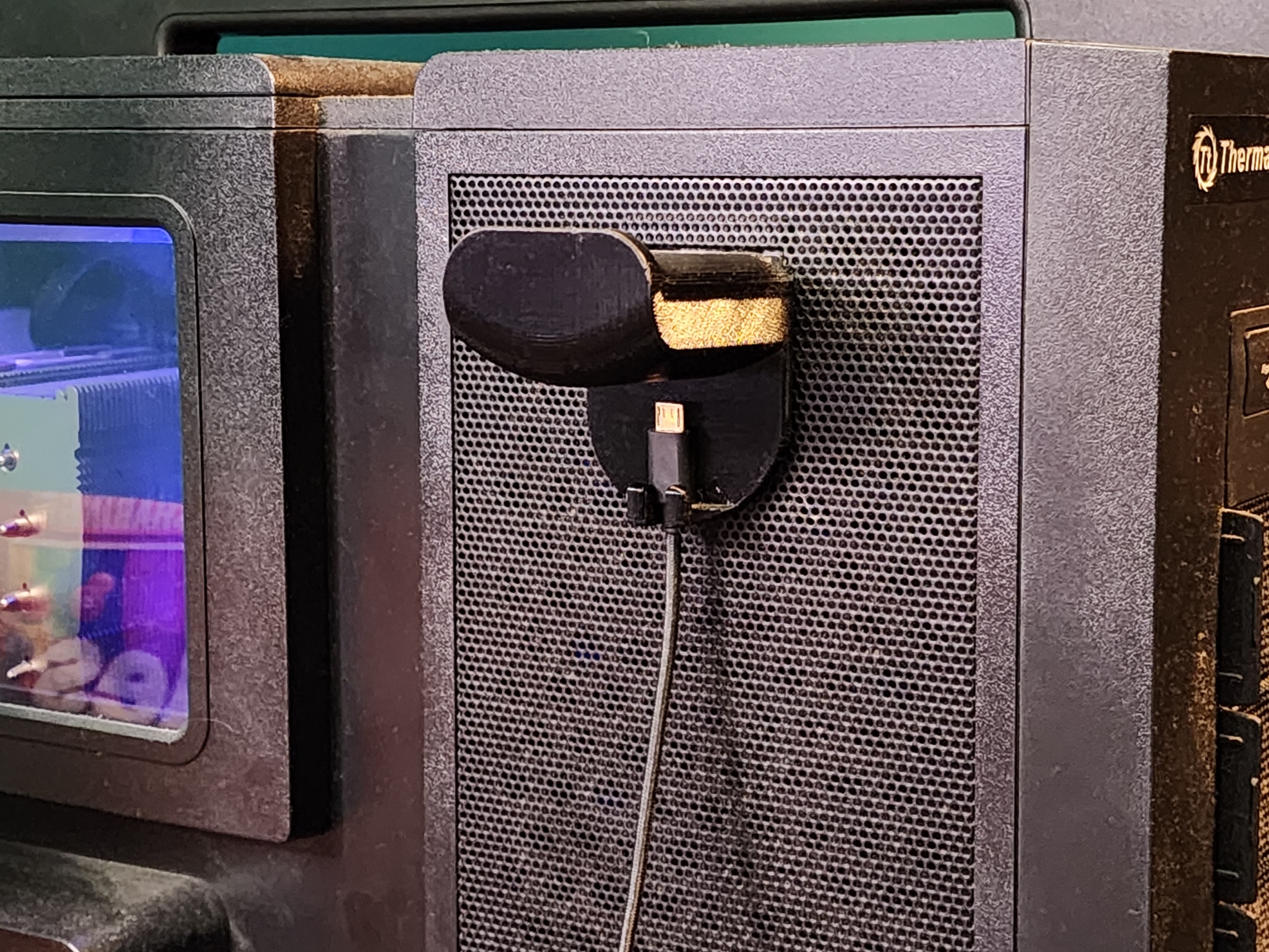 Thermaltake Level 10 GT headphone holder replacement