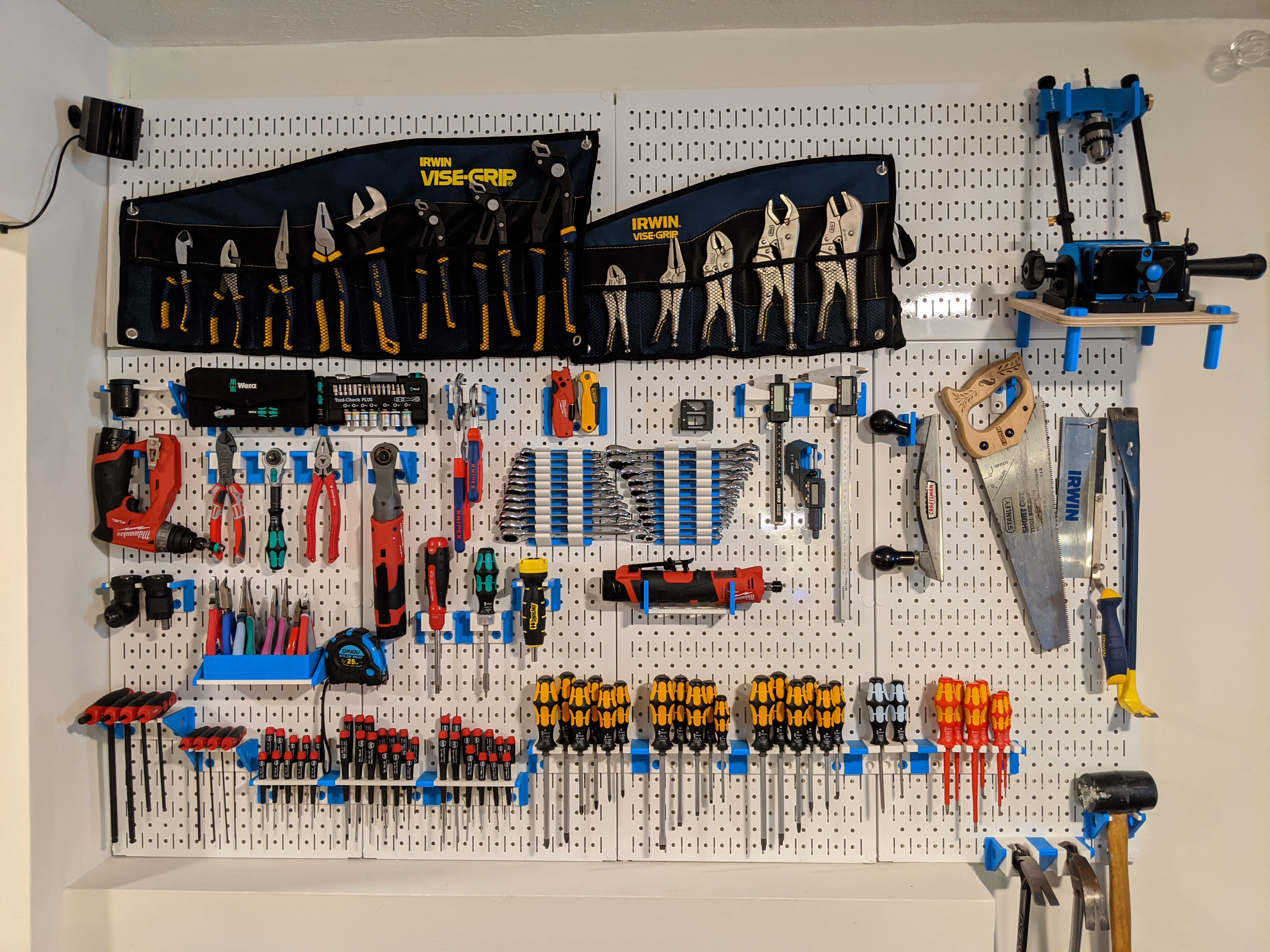 Miniatura 2 do modelo 3D DDD Printable Wall Control System