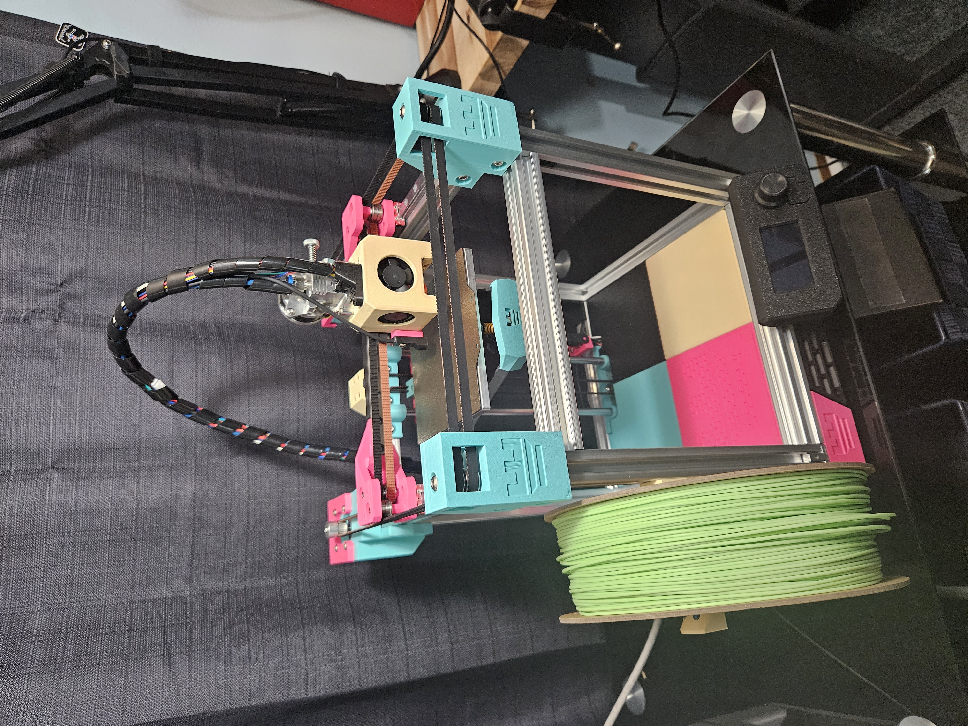 2020 Spool Holder