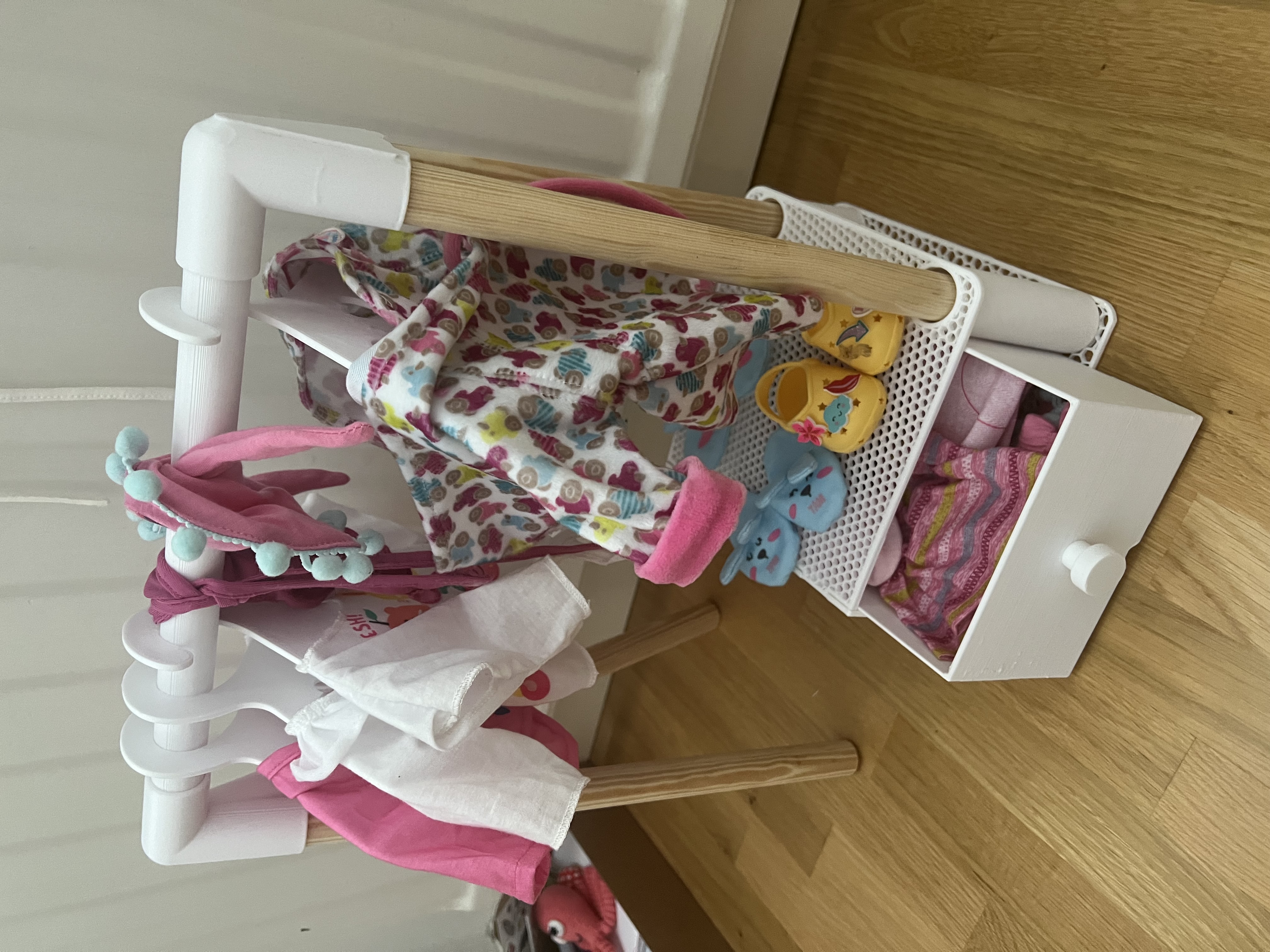 Doll Coatrack / Clothing Rack for ~40cm Dolls