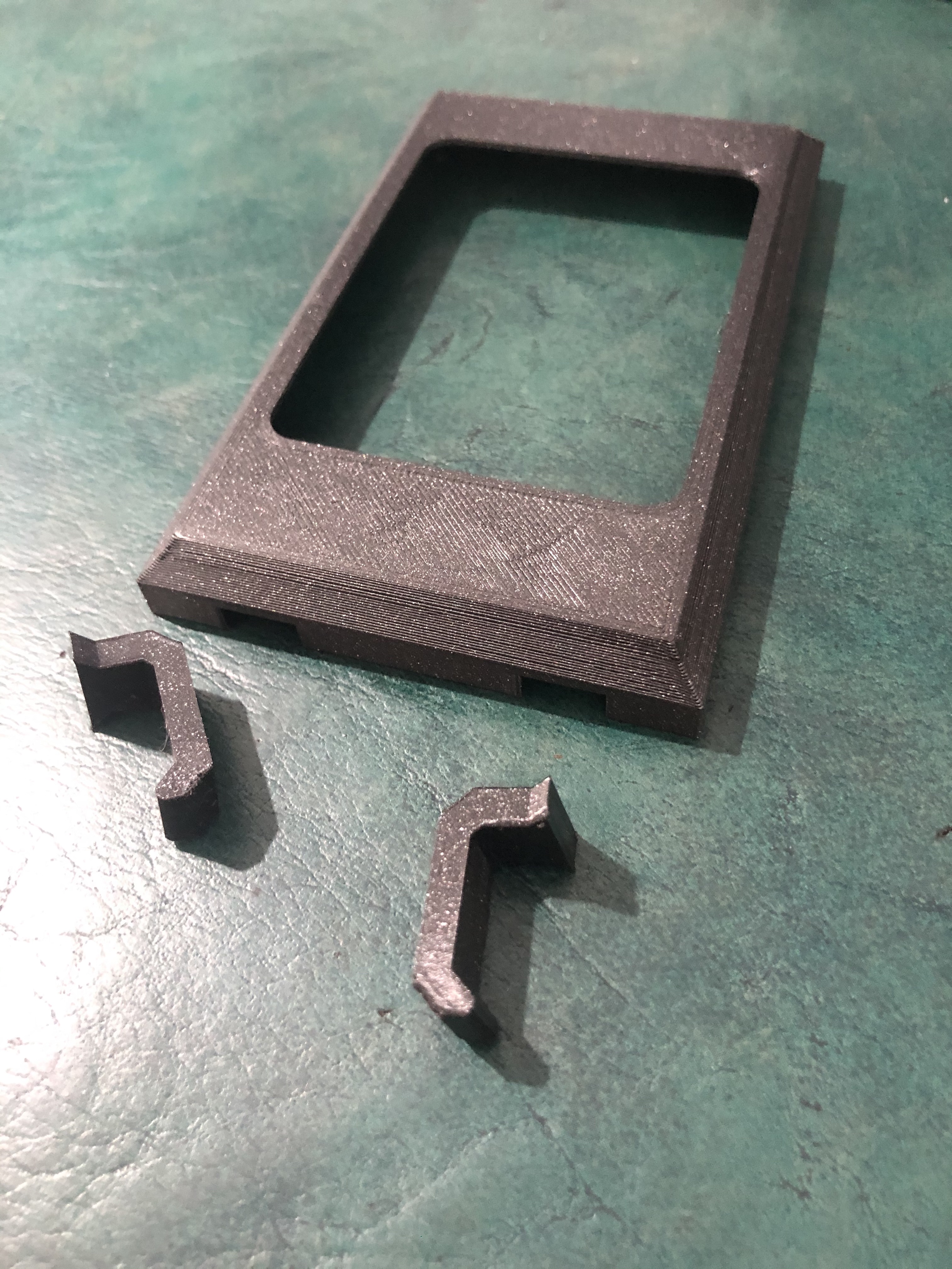 Miniatura 7 do modelo 3D Light Switch Cover (with Key Hooks)