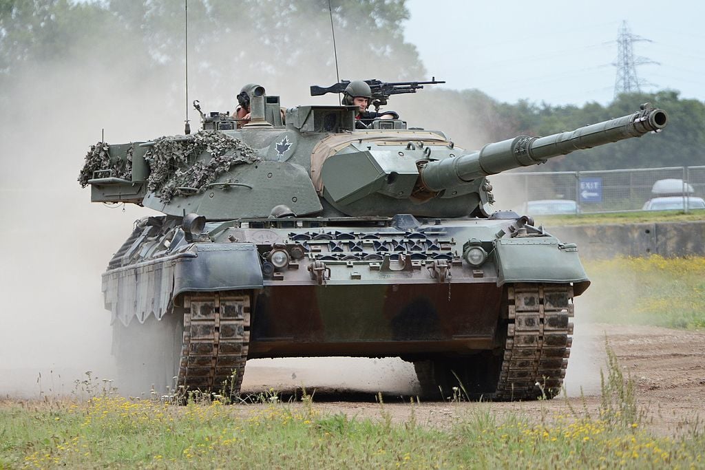 1-100 Canadian Leopard C2