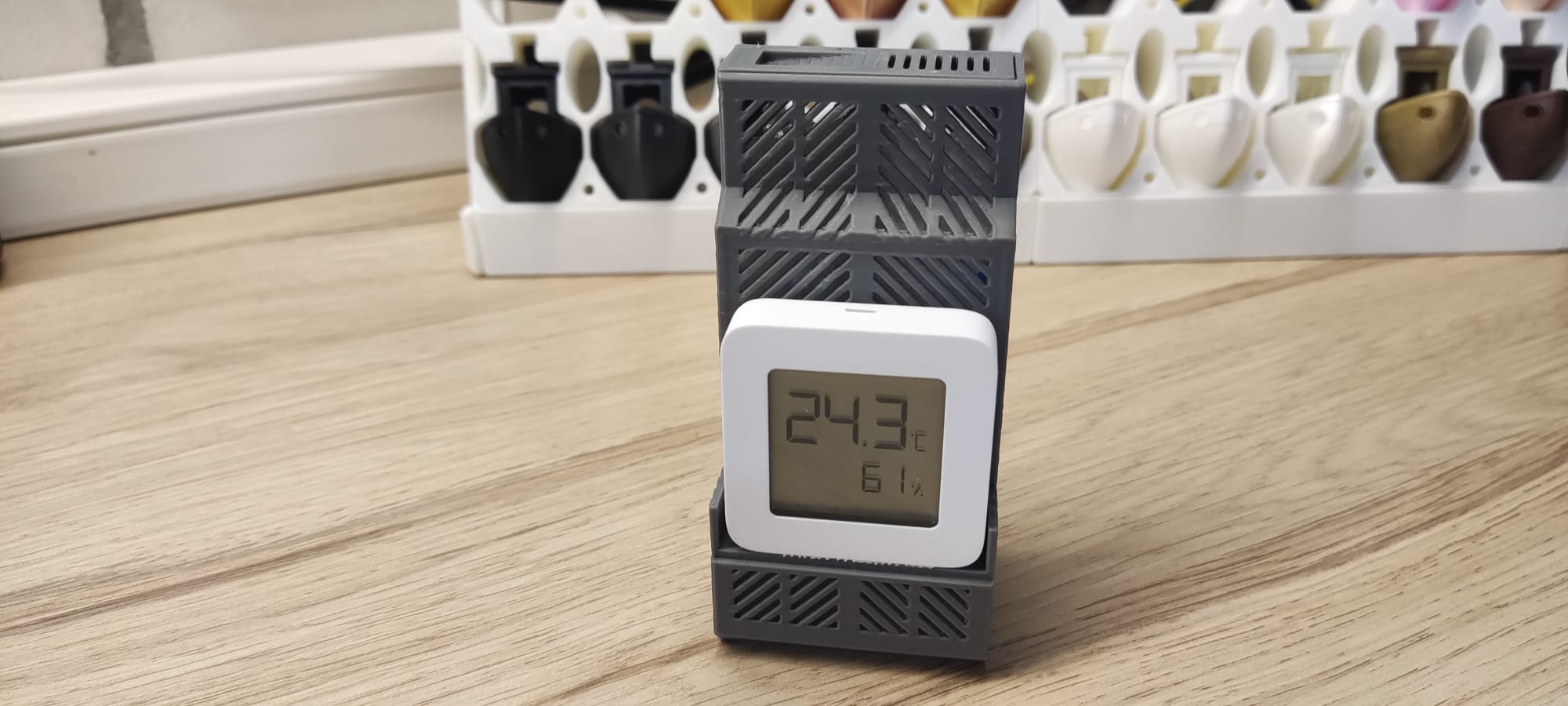 Silica Dry Box for Bambu Lab AMS Hydra and Stock Version that supports Xiaomi Hygrometer