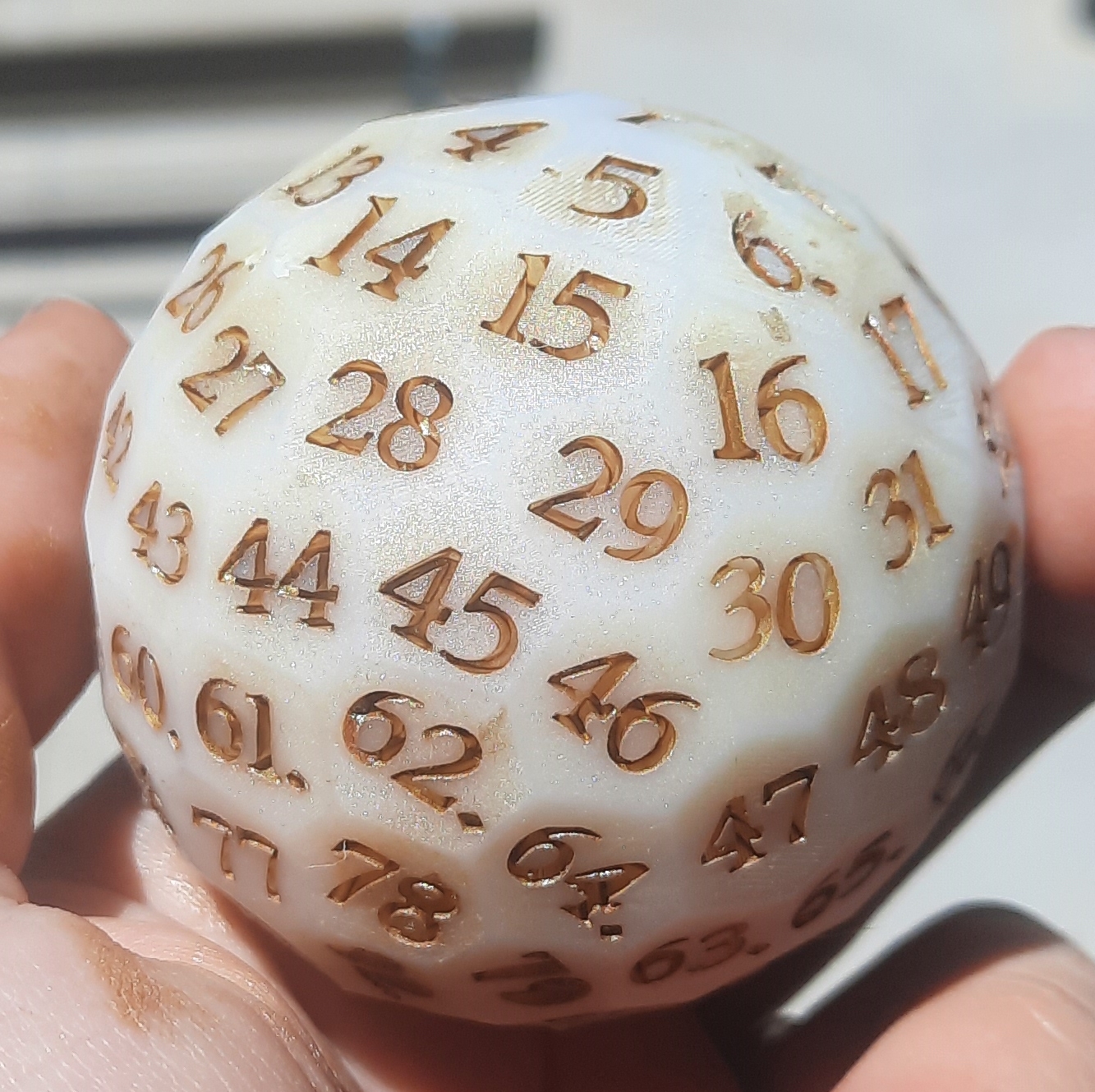 D100