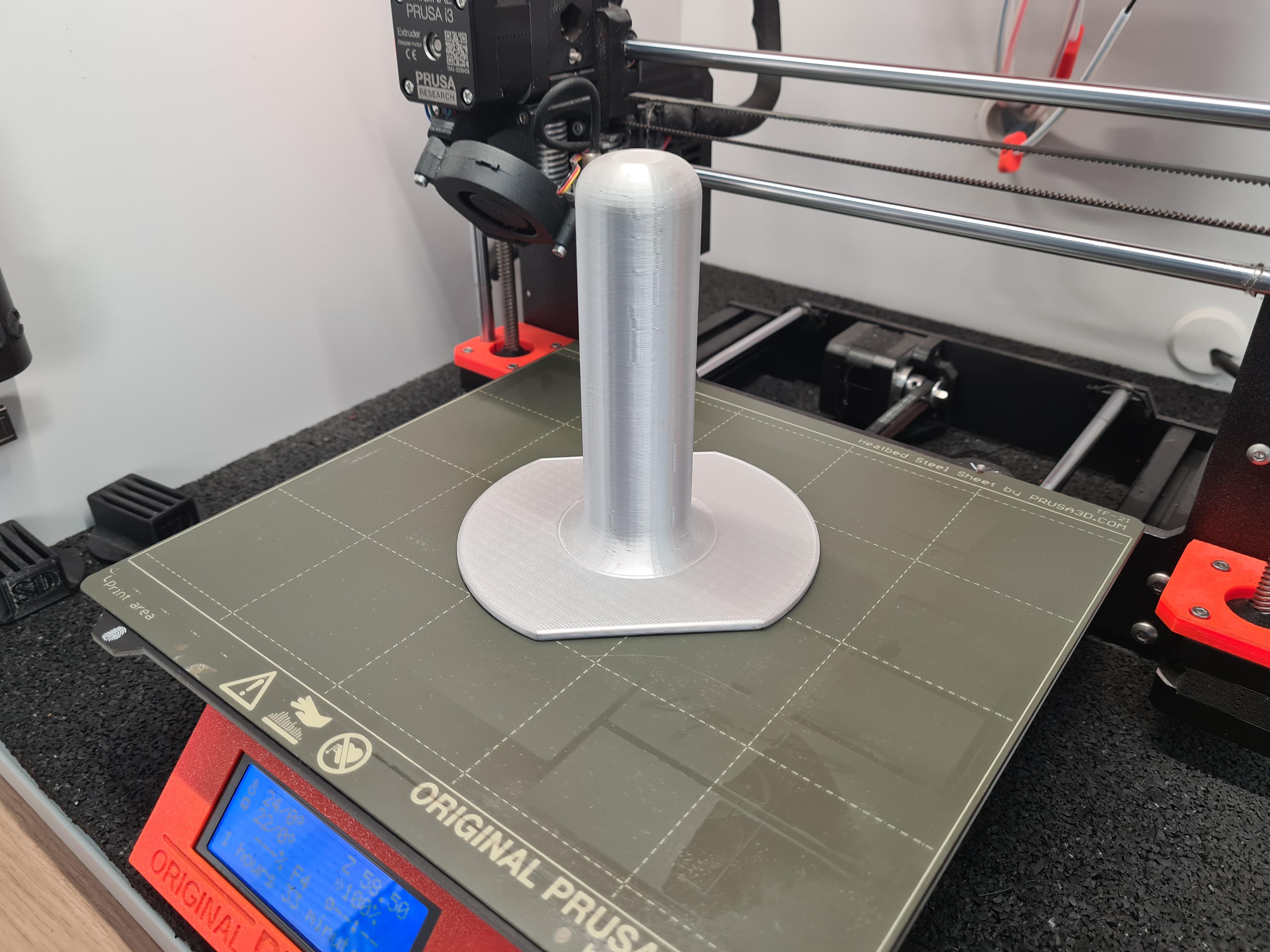 Universal Towel & Toilet paper Stand by Wilko_SLO Download free STL