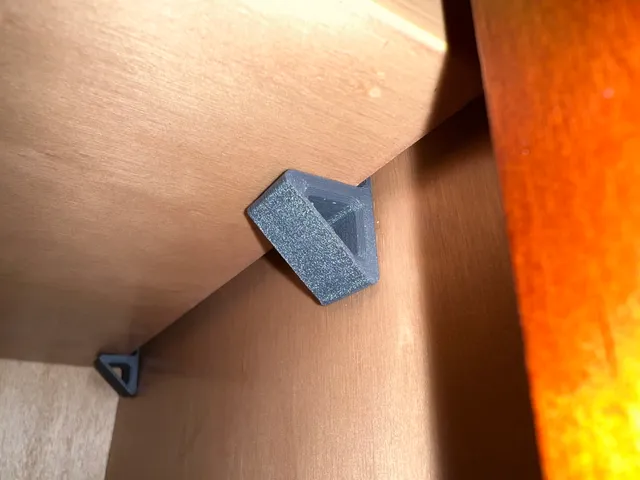 Over-Engineered Shelf Bracket