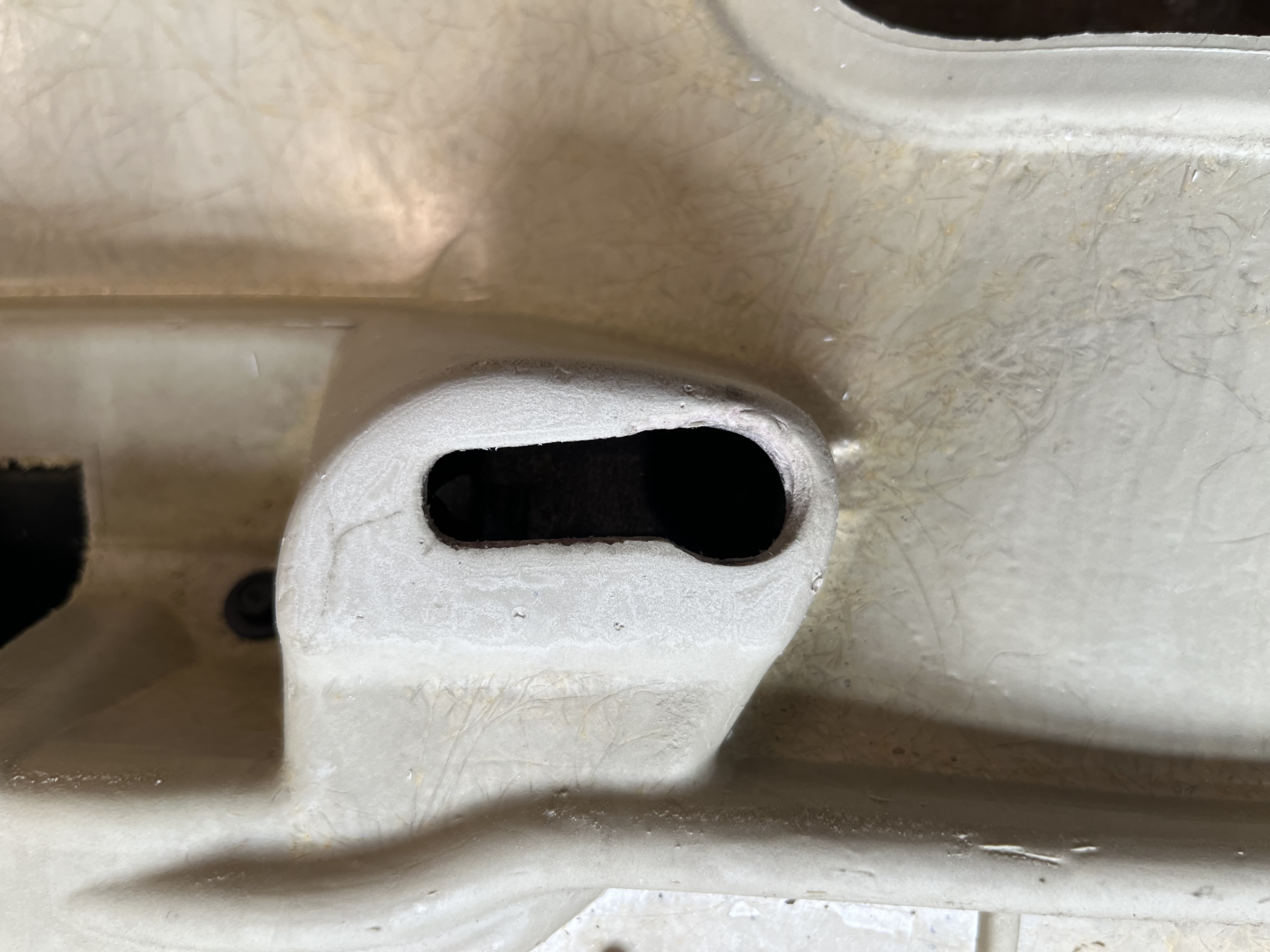 GMT800 armrest attachment — thumbnail 3