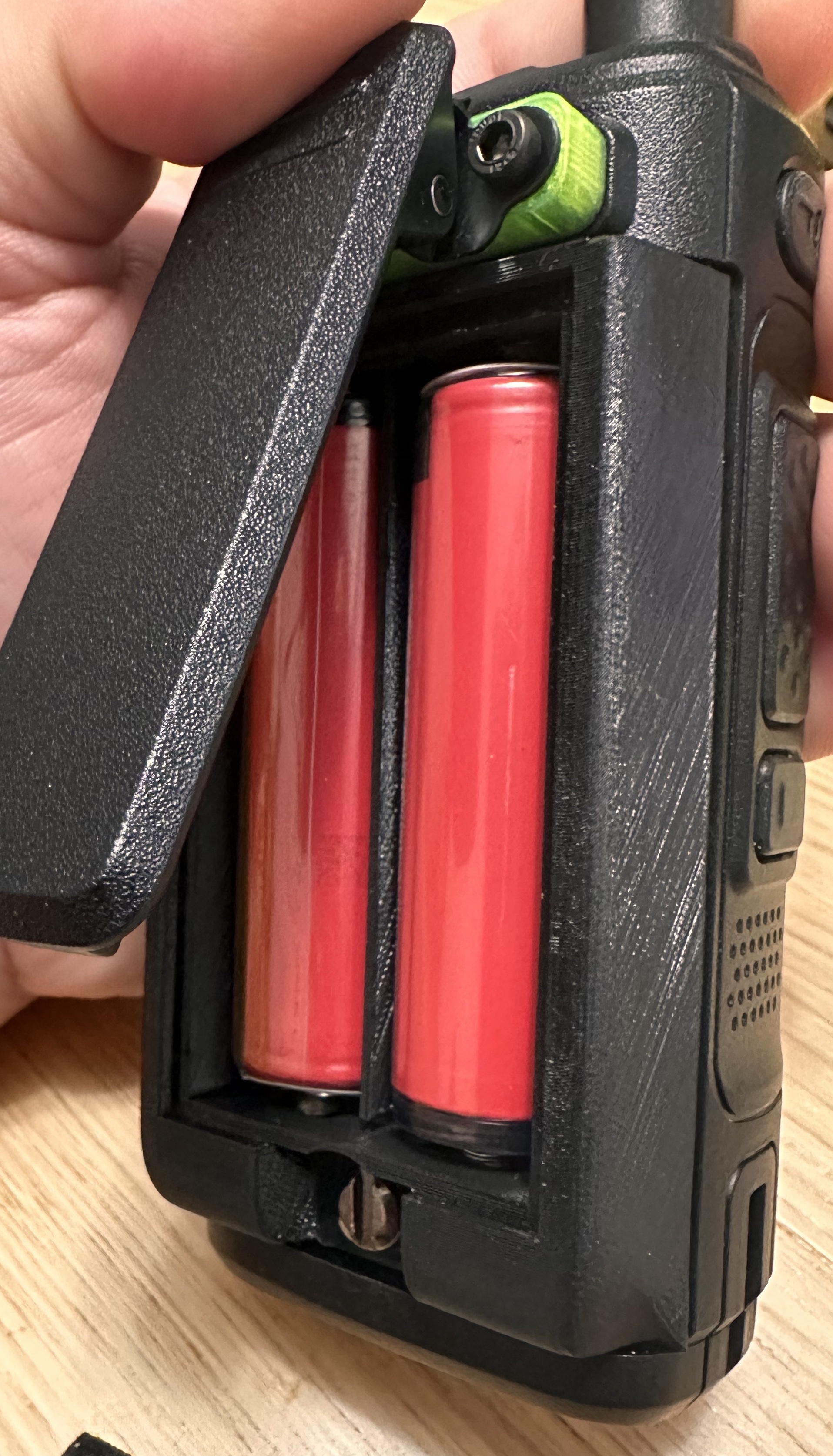 Baofeng UV17ProGPS 18650 battery case by Diego Vanzano Download