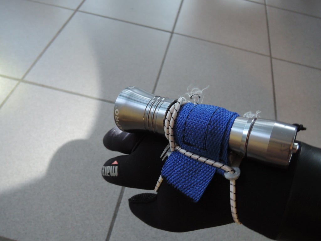 Scubapro nova 200 dive lamp hand mount by bitlischieber Download free