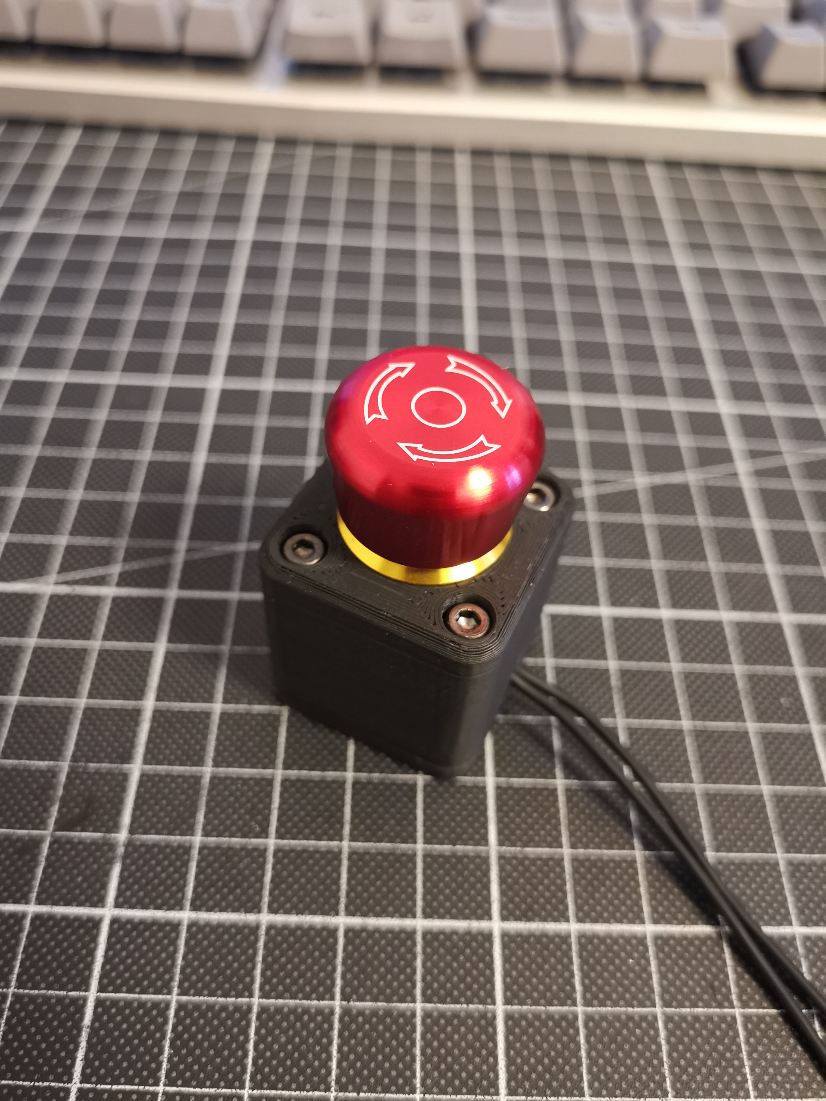 Small Emergency Stop for Motion Simulator Simracing