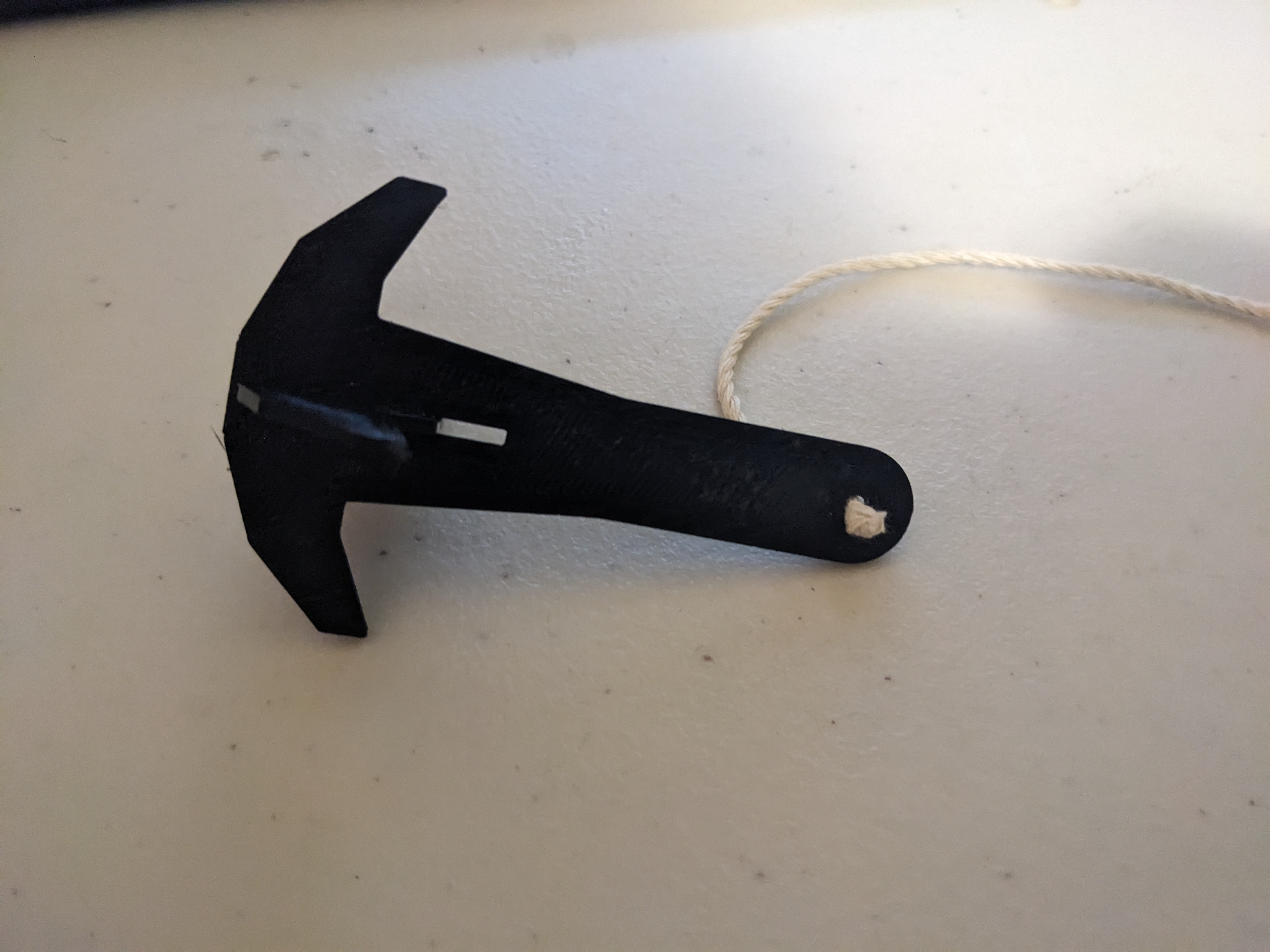 Credit card grappling hook V2