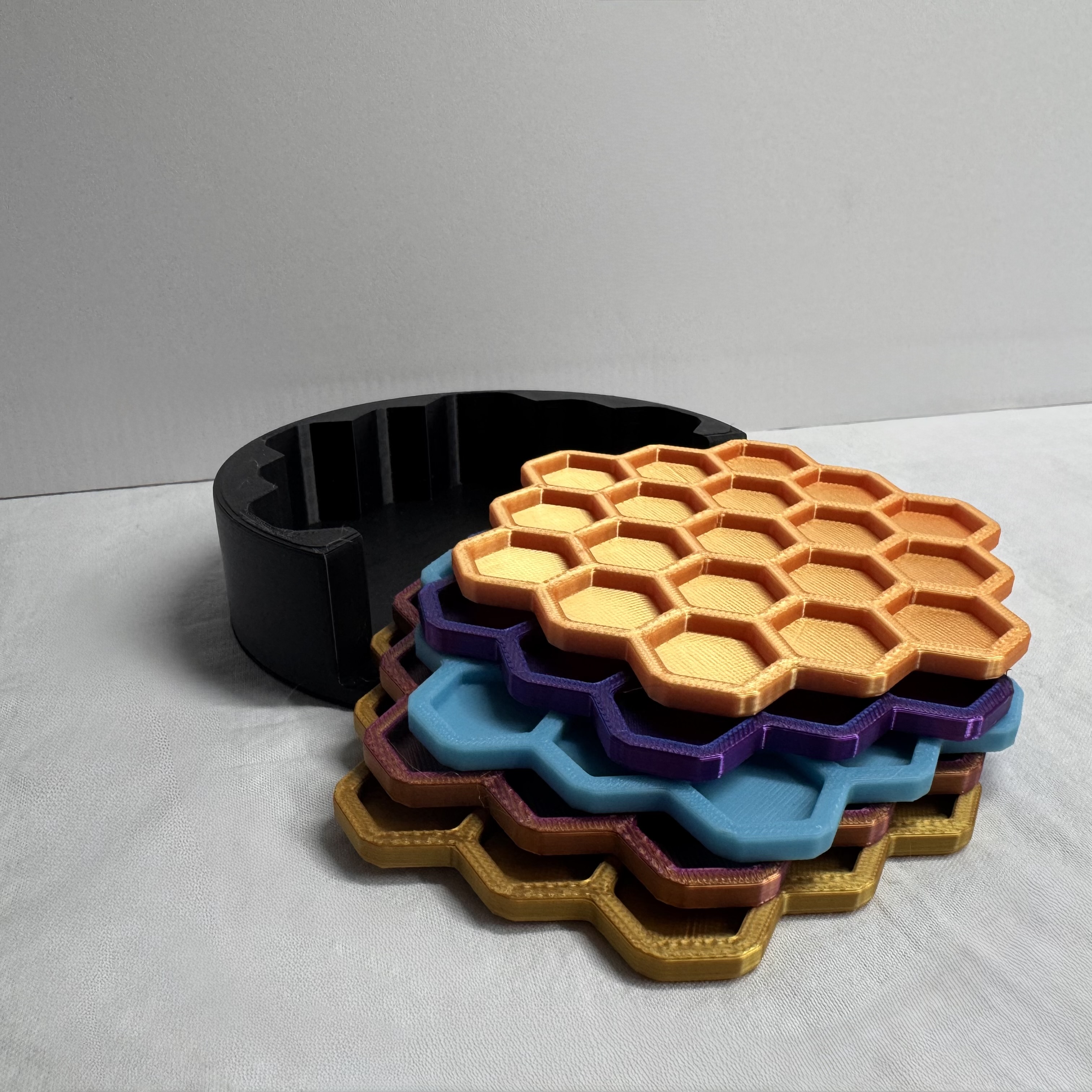 Miniatura 2 do modelo 3D Honeycomb Coaster Set