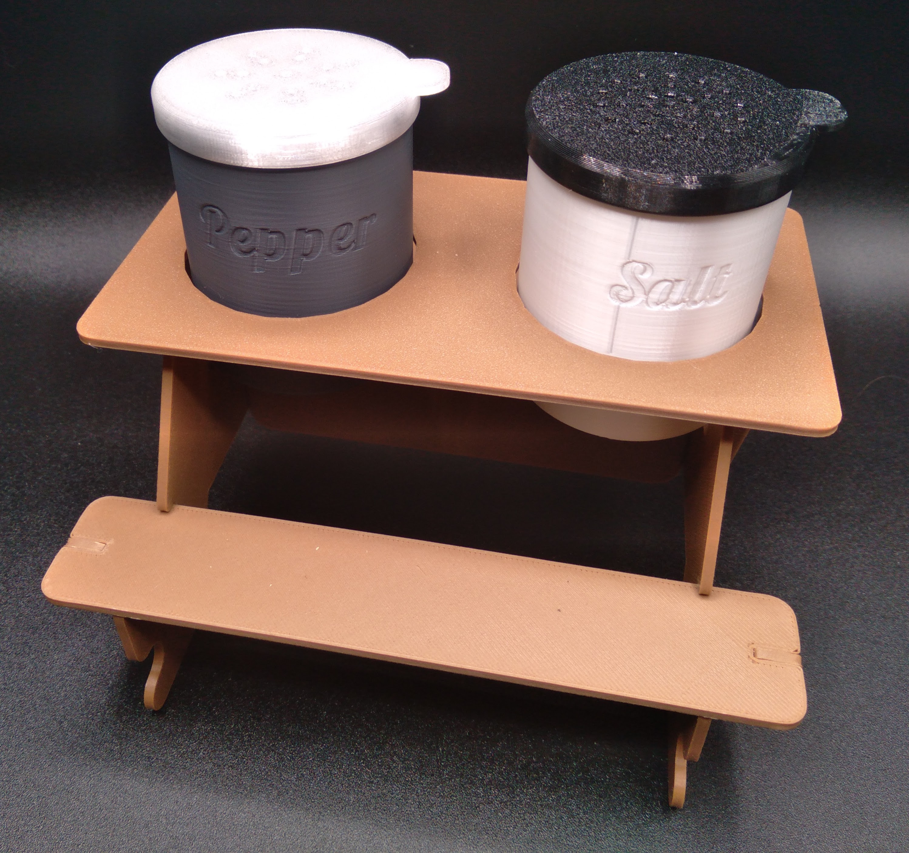 Picnic Table togo Salt and Pepper Holder with Shakers and Lids by mozWORLD Download free STL