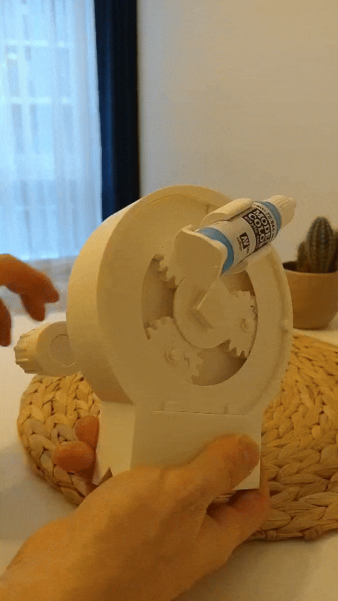 Manual paint mixer ( Vallejo / Army painter ) — thumbnail 2