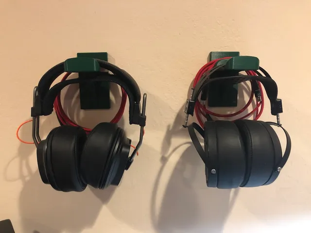 Parametric Headphone Wall Mount