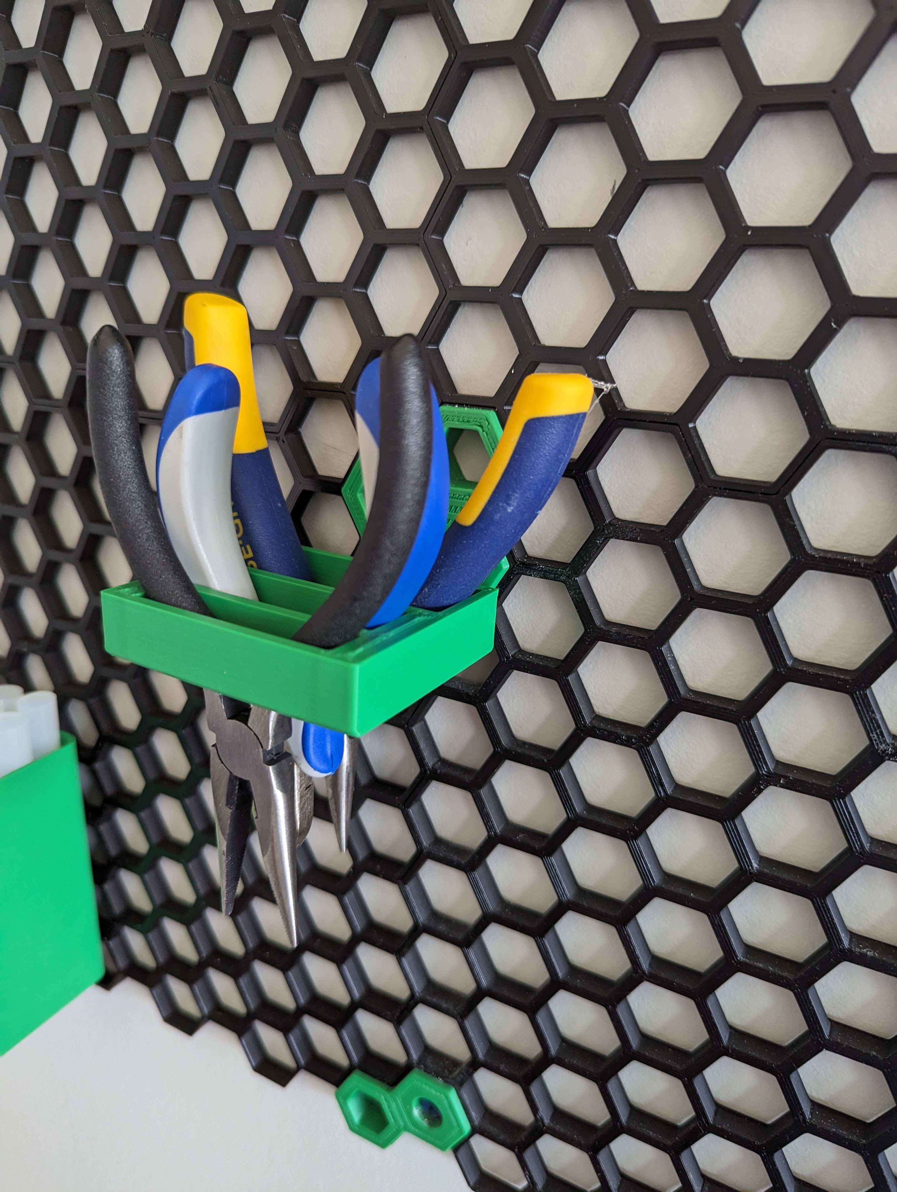 Adjusted to different size pliers 3D model thumbnail