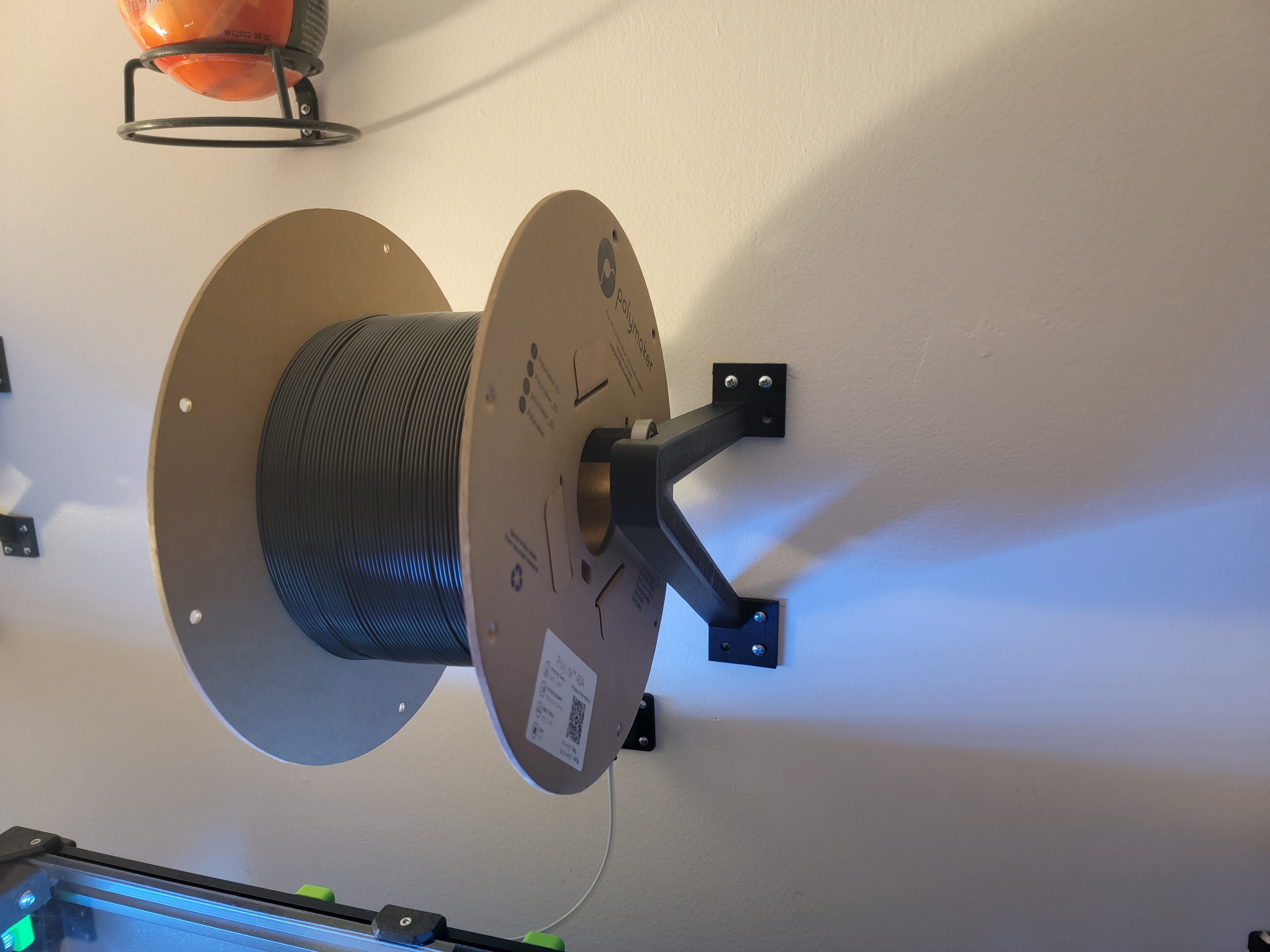 Wall mounted 3kg spool holder w/ bearings