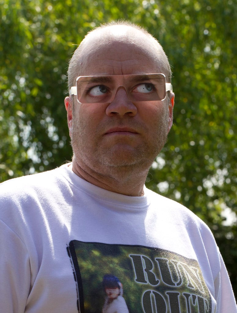 BokitoKijker - Glasses for viewing gorillas and the like.