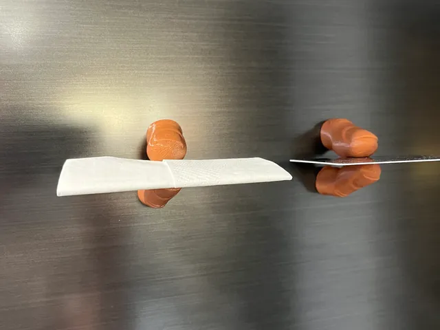 Fingers Tissue and Card Holder Magnet Version