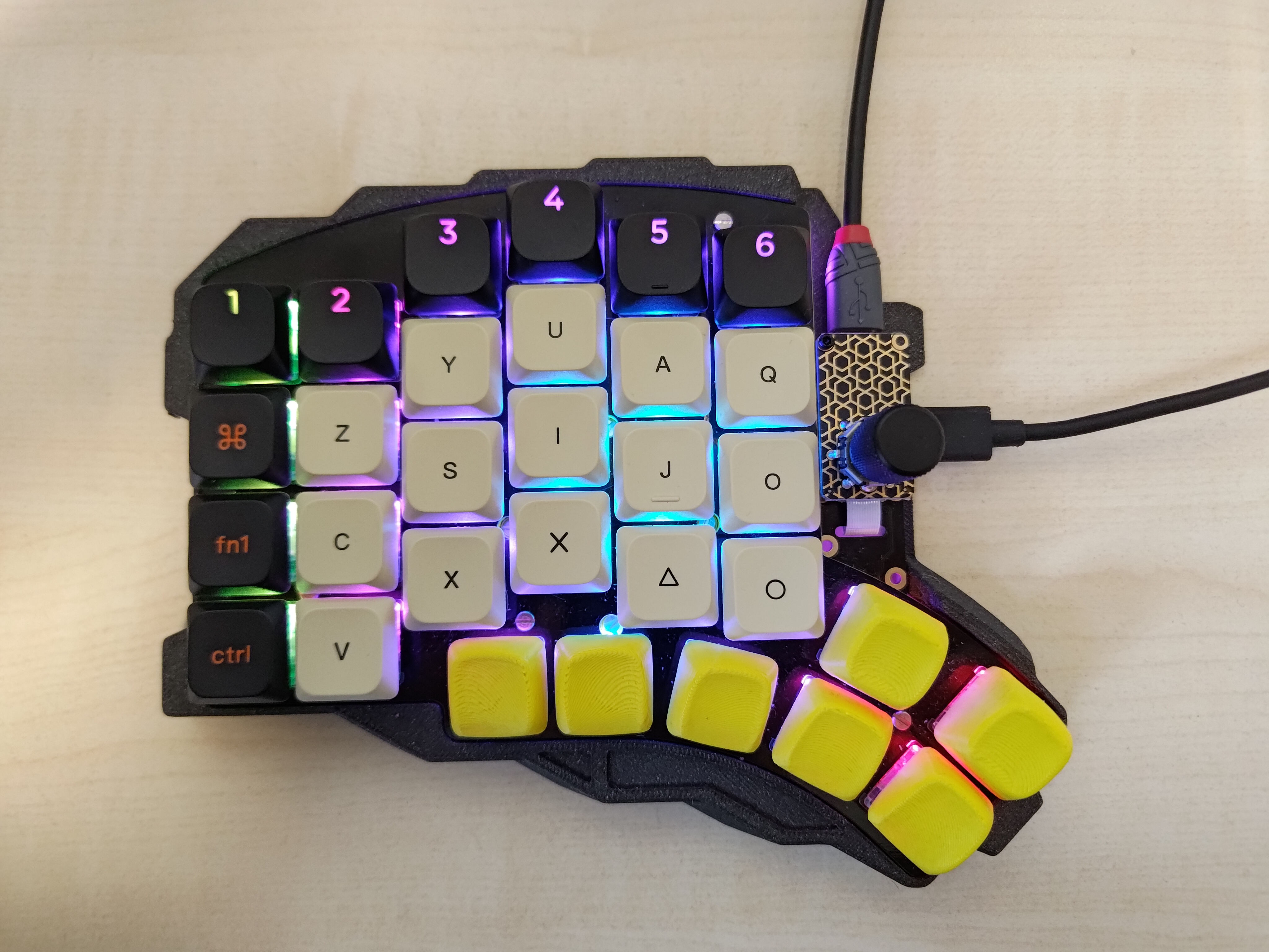 Halcyon Elora split keyboard case — miniatura 3